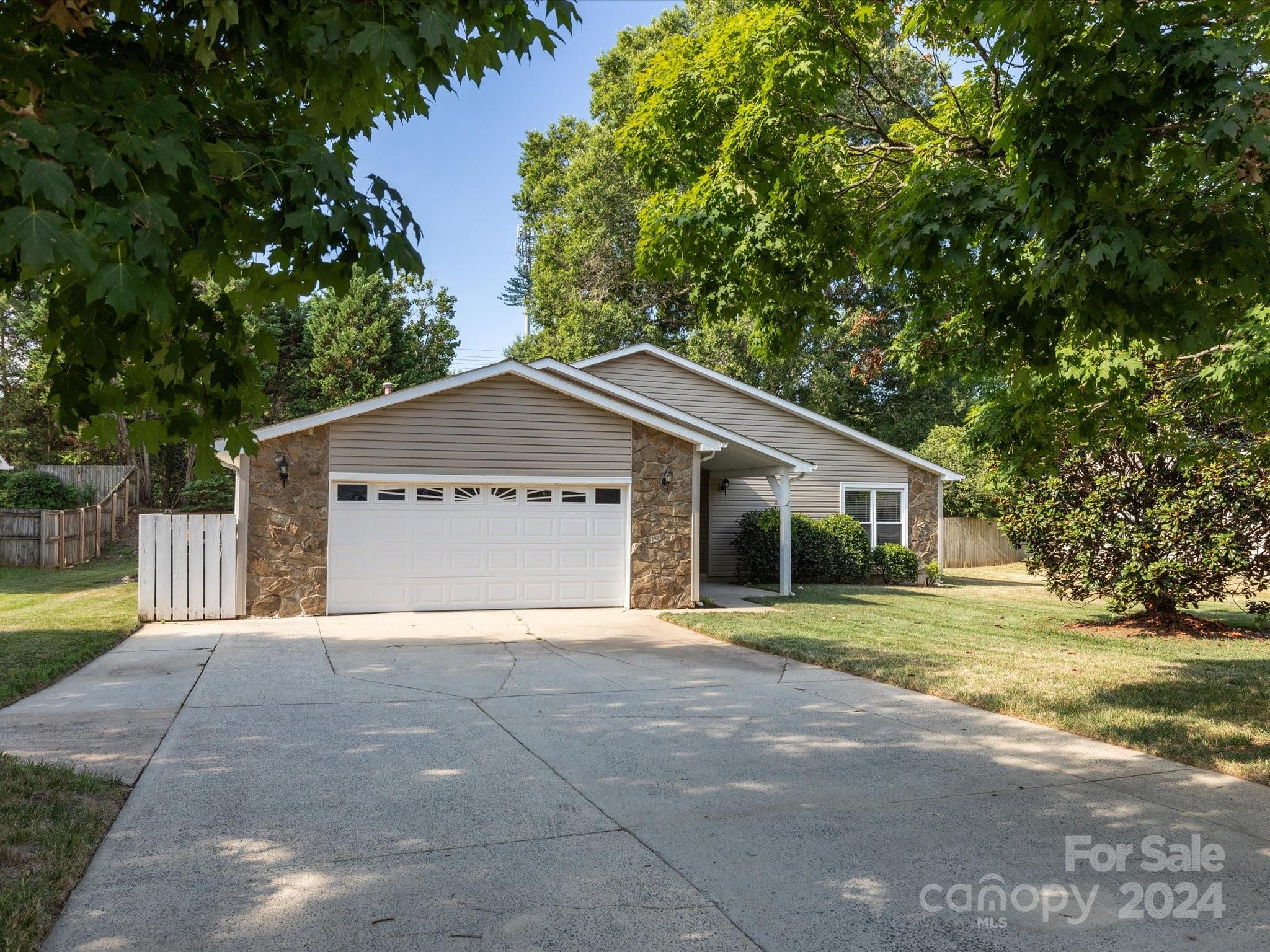 10039 Fairway Ridge Road