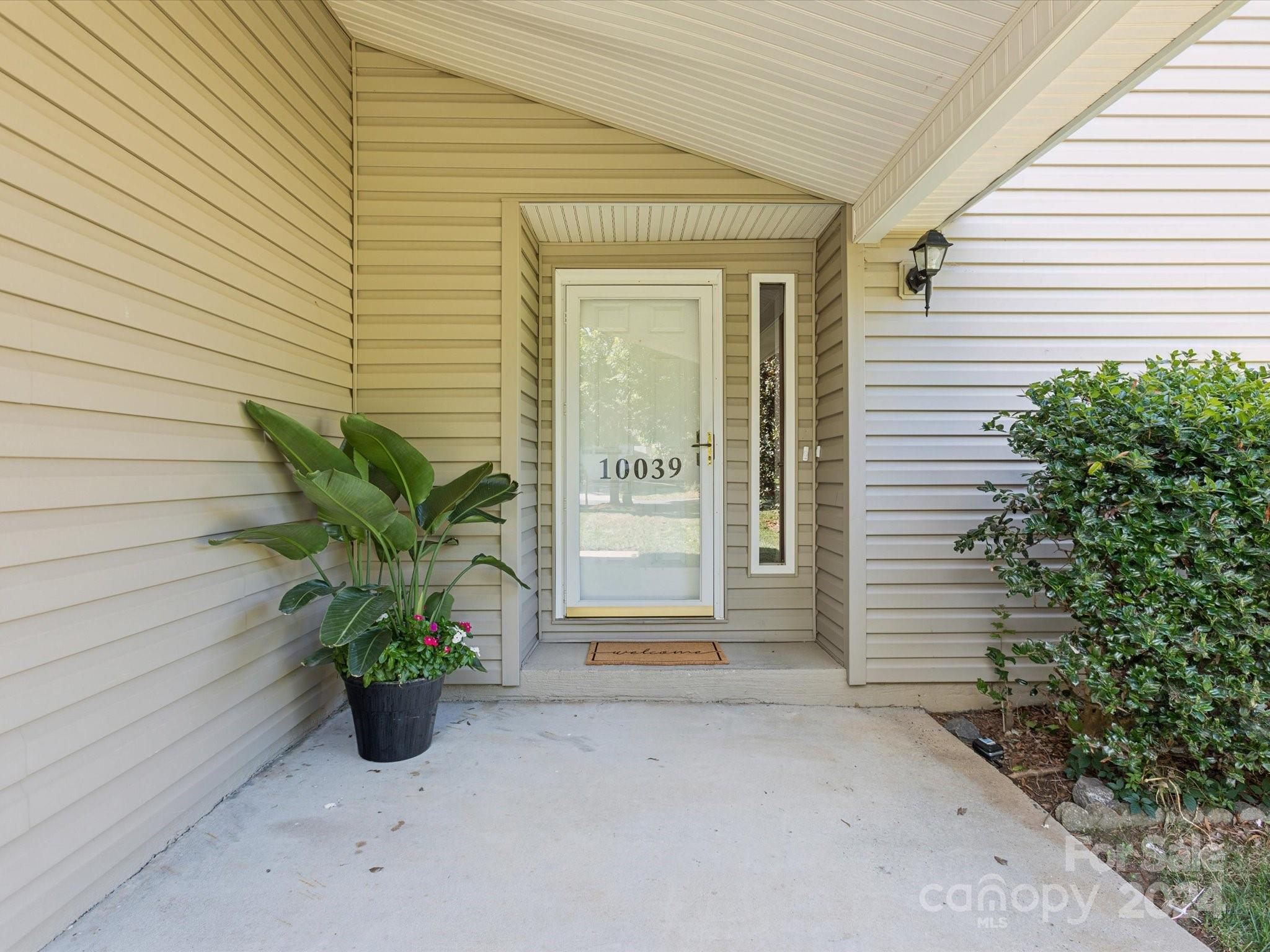 10039 Fairway Ridge Road