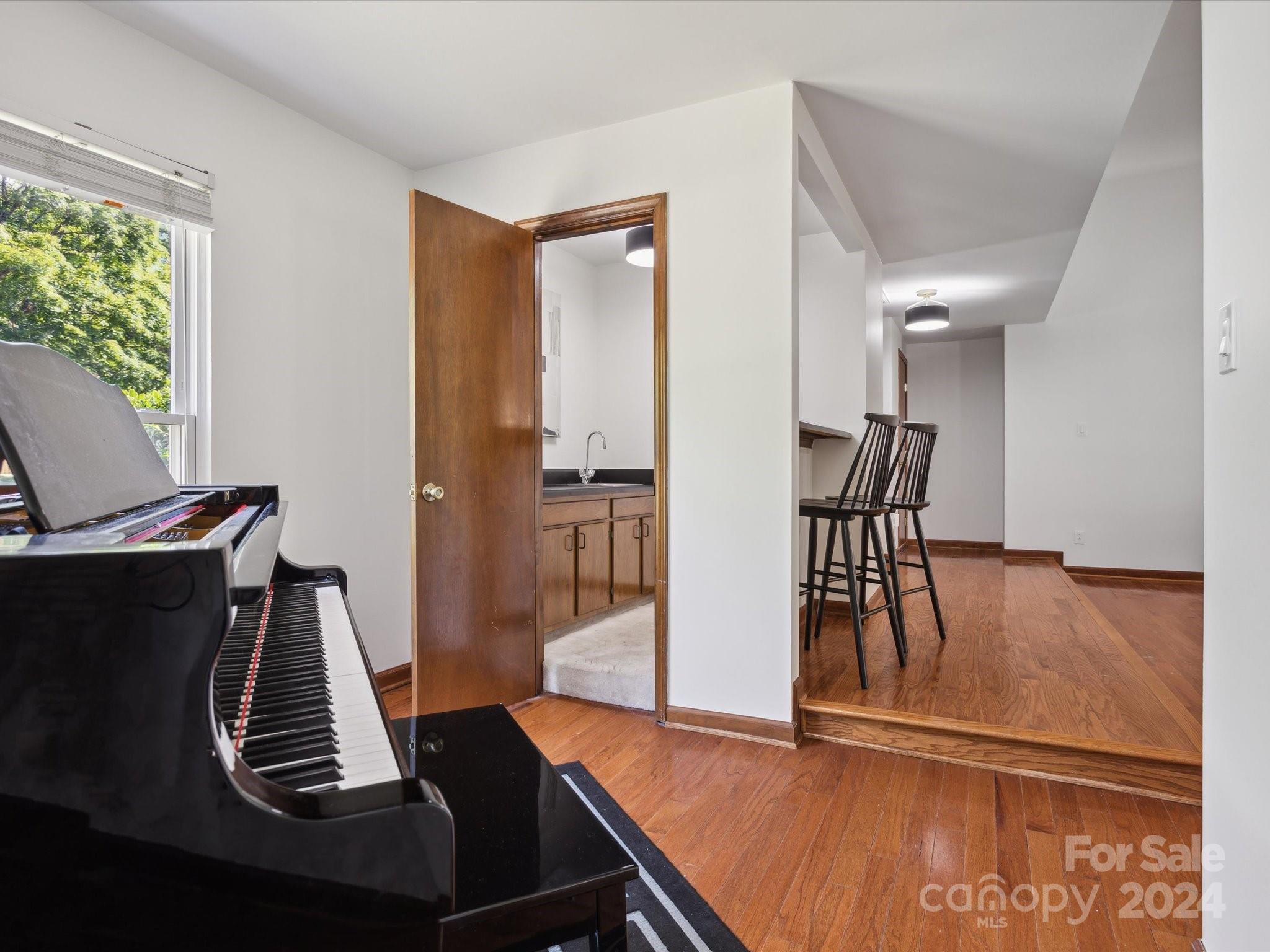 10039 Fairway Ridge Road