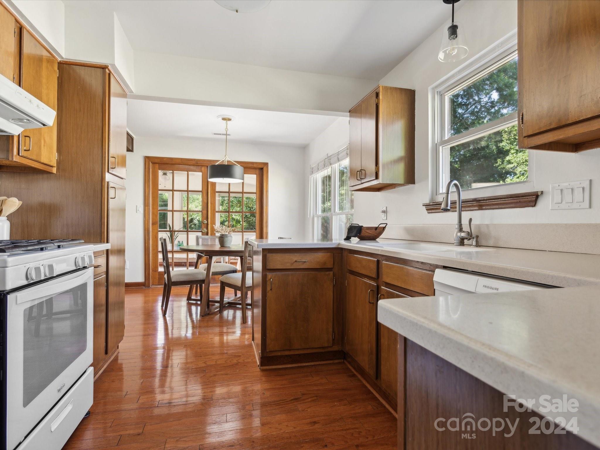 10039 Fairway Ridge Road