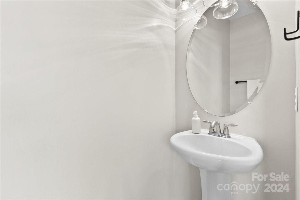 6316 Short Line Court