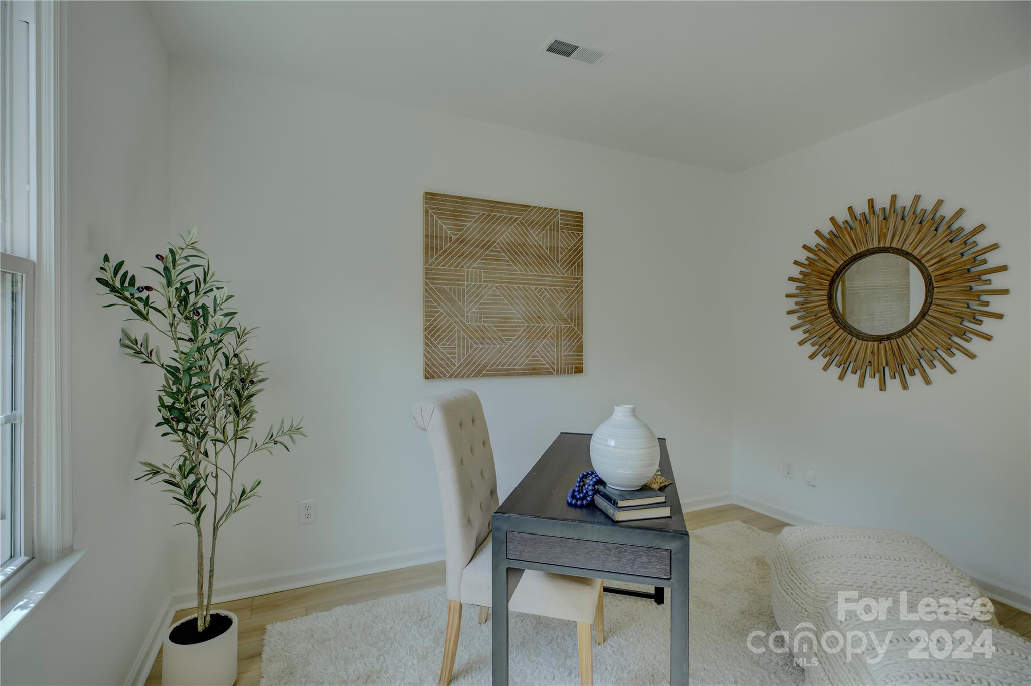 9238 N Vicksburg Park Court
