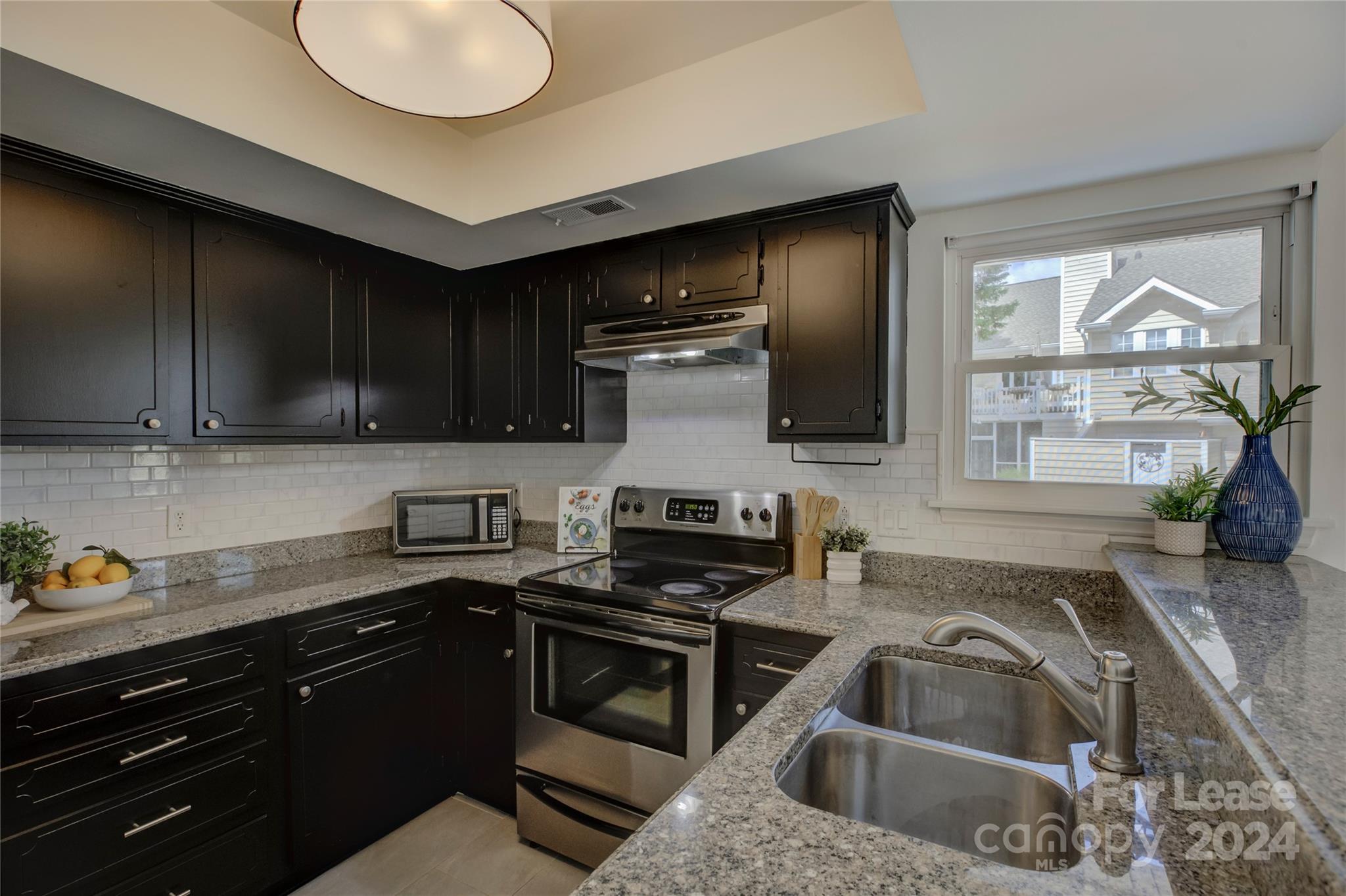 9238 N Vicksburg Park Court