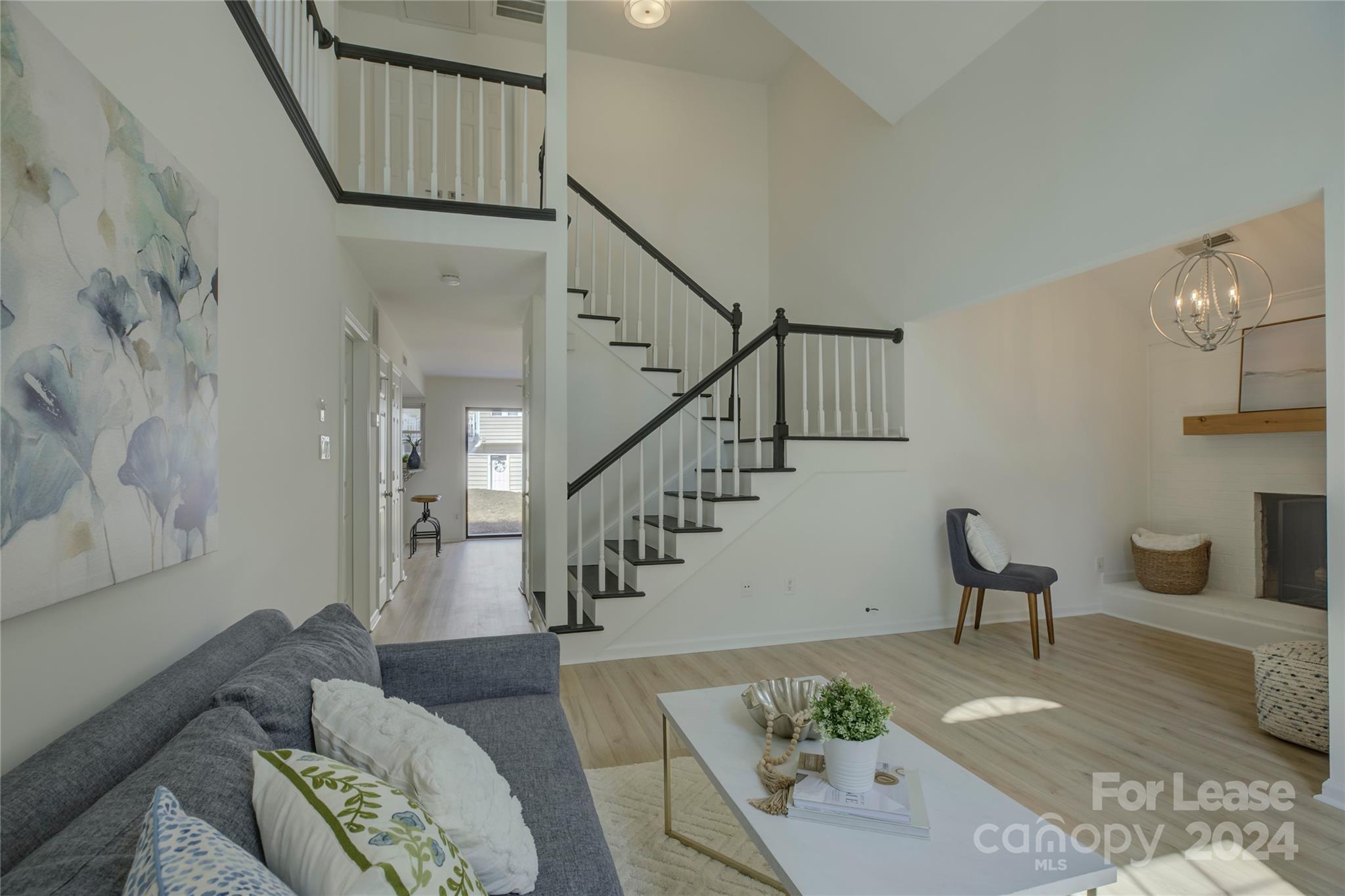 9238 N Vicksburg Park Court