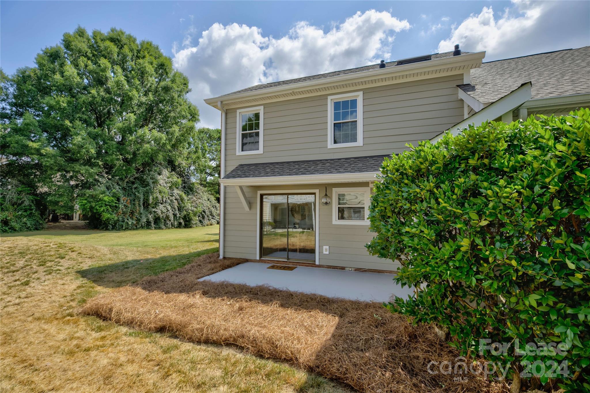 9238 N Vicksburg Park Court