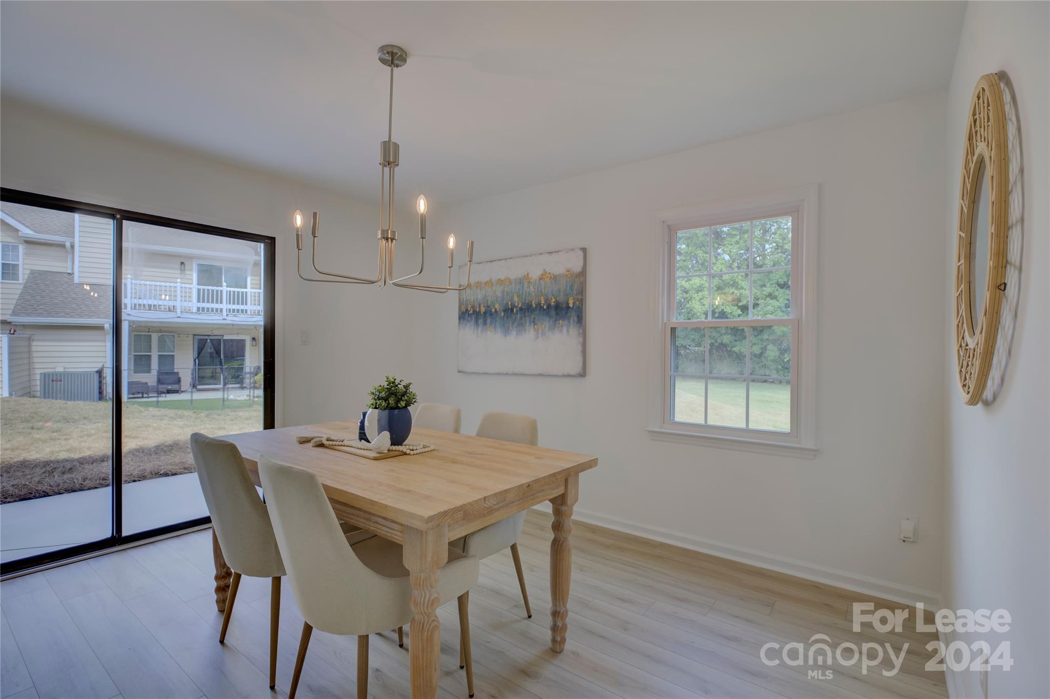9238 N Vicksburg Park Court