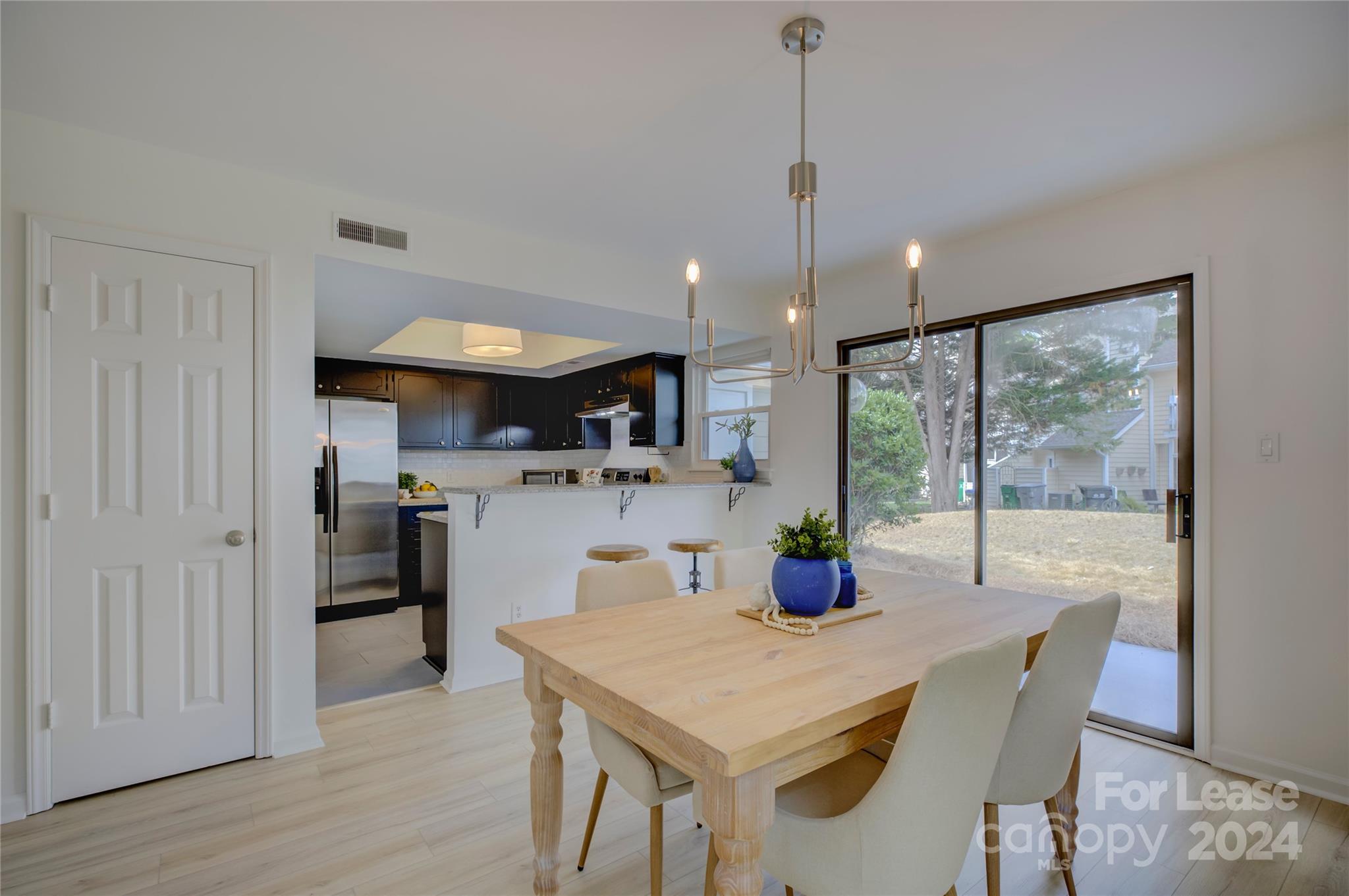 9238 N Vicksburg Park Court