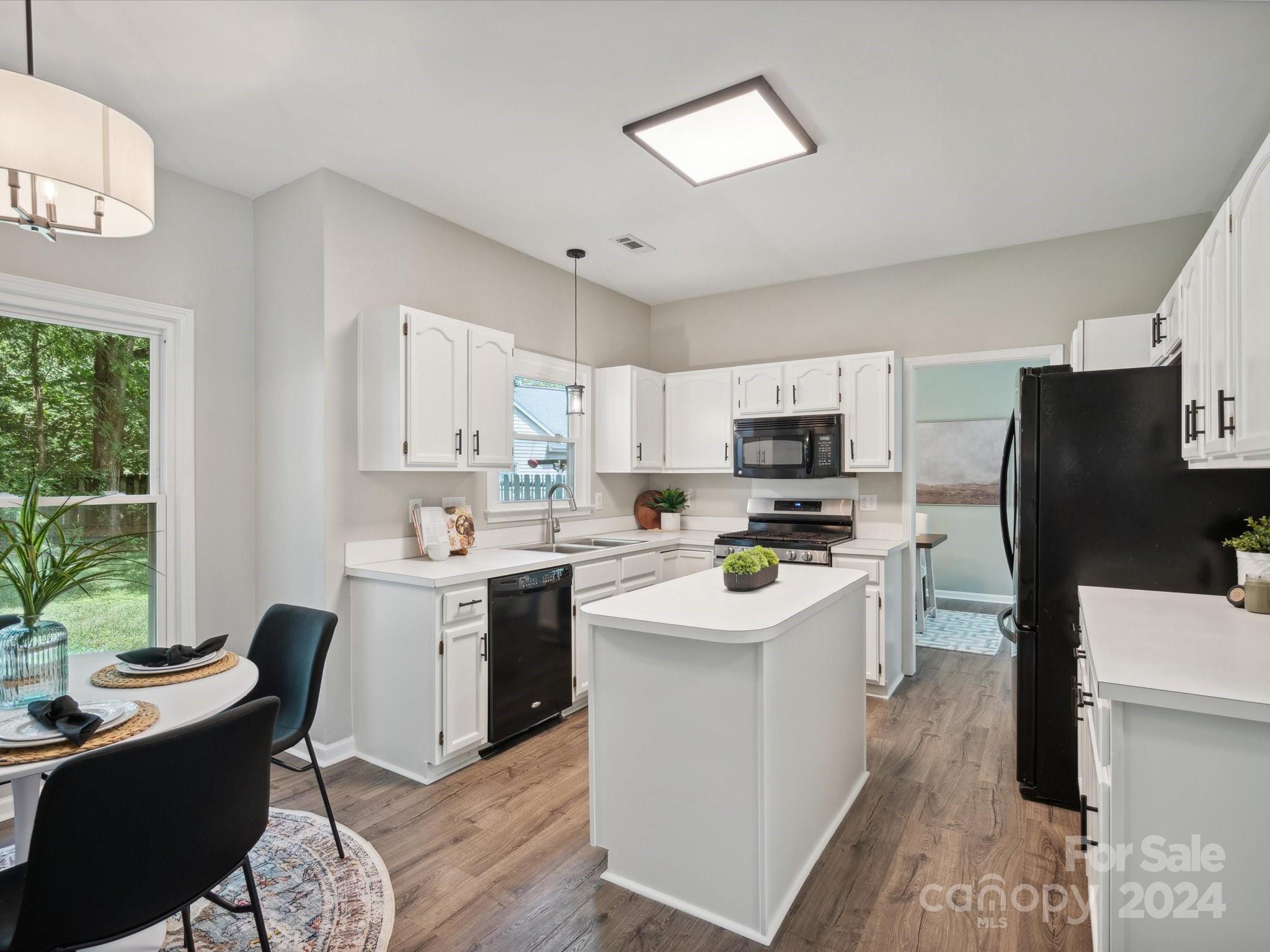 8504 Netherfield Court