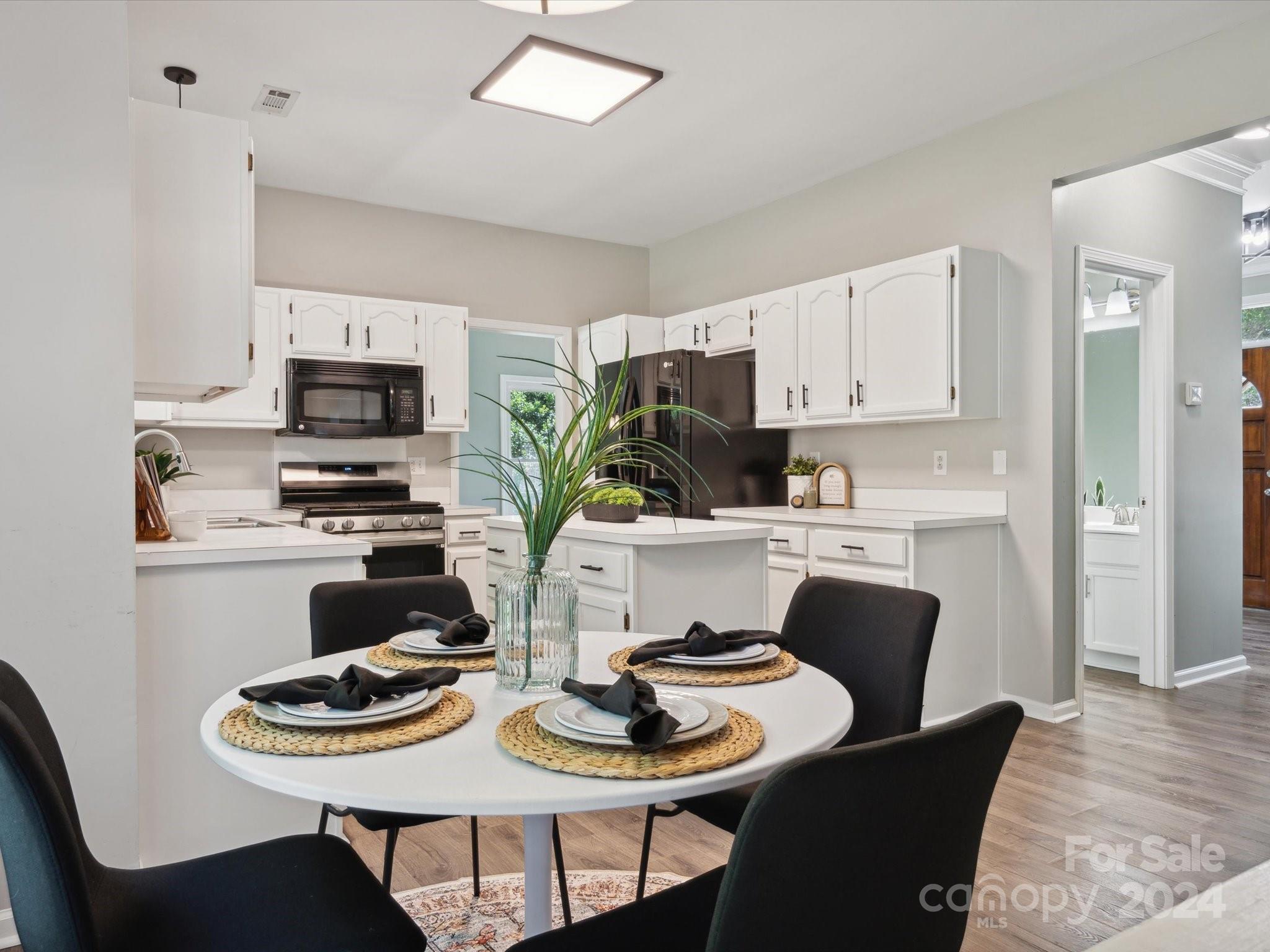 8504 Netherfield Court