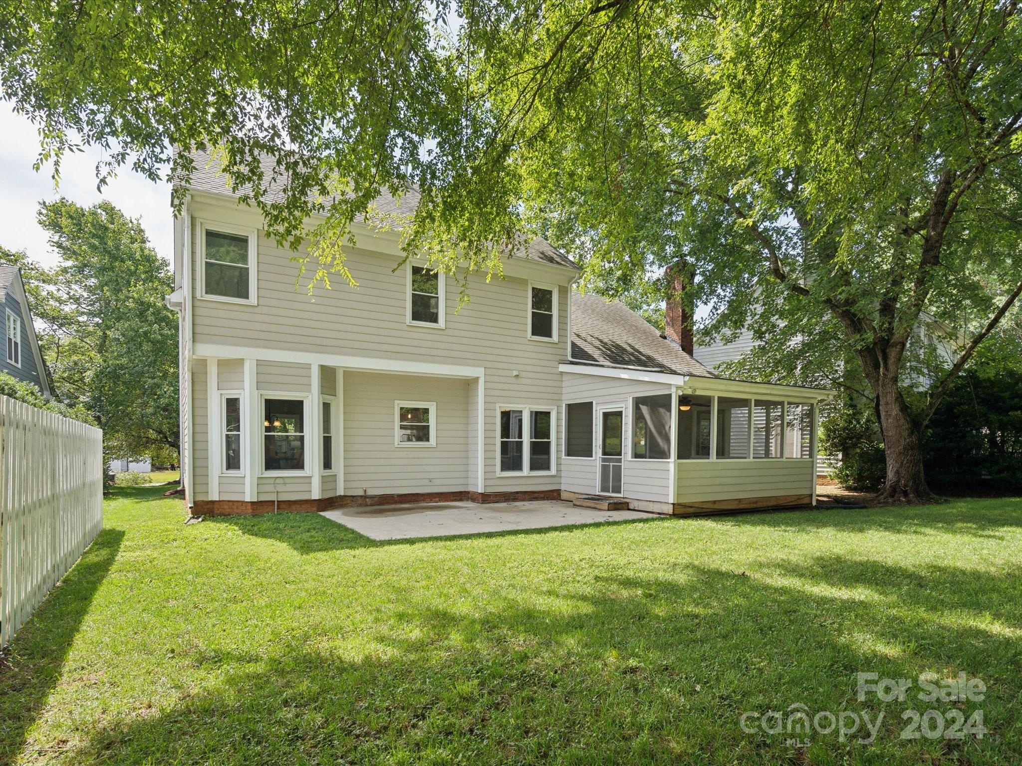 8504 Netherfield Court