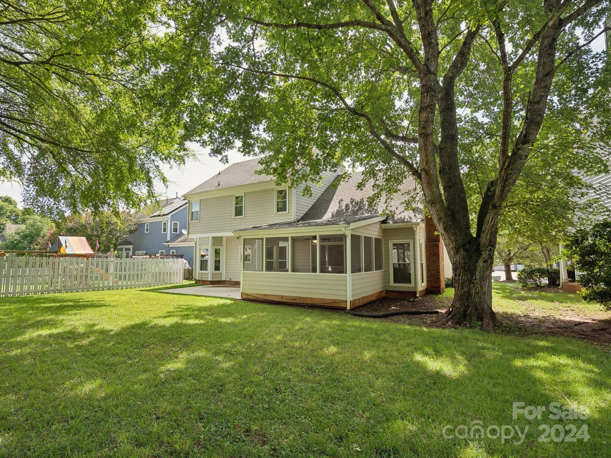 8504 Netherfield Court