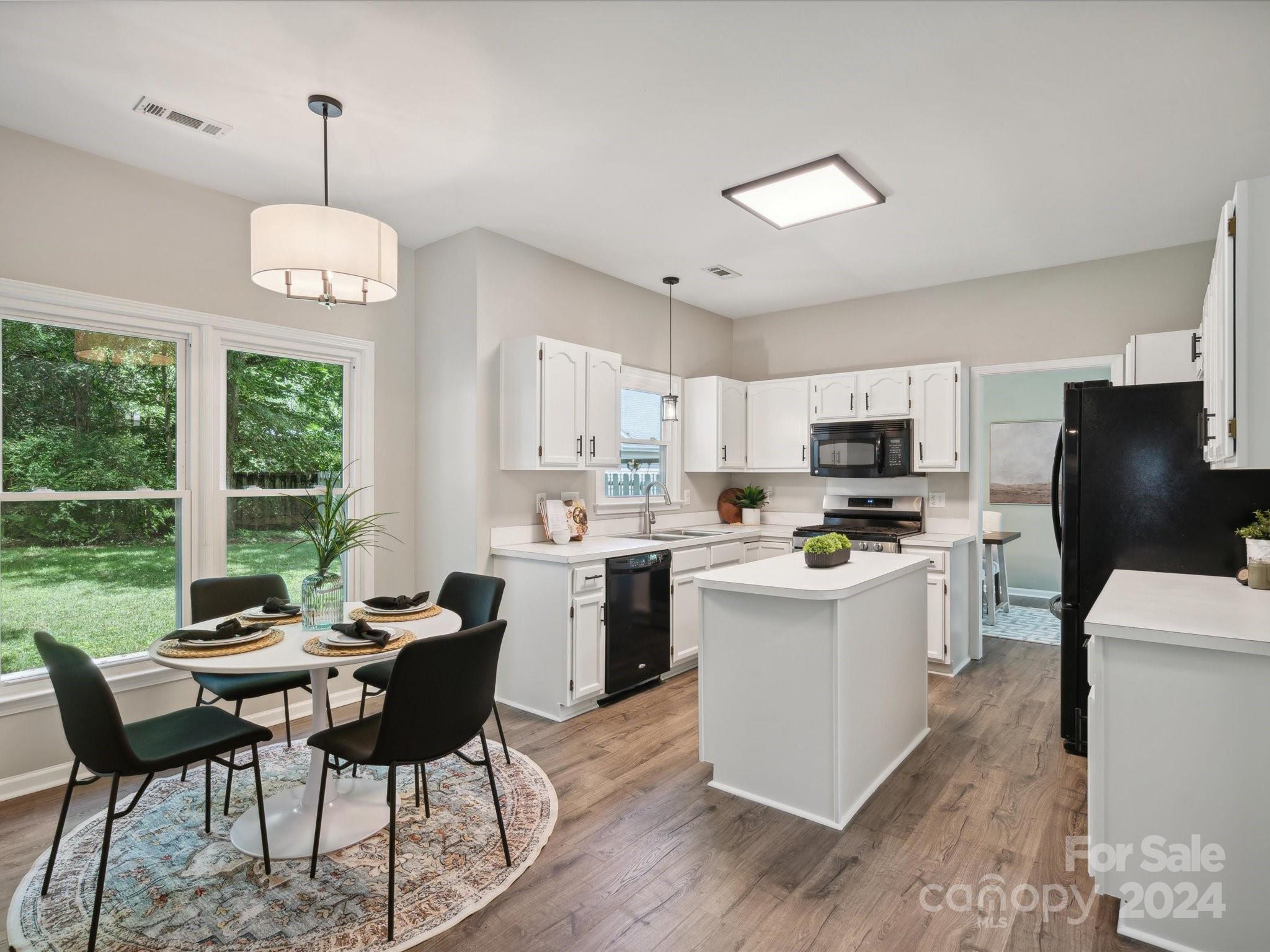 8504 Netherfield Court