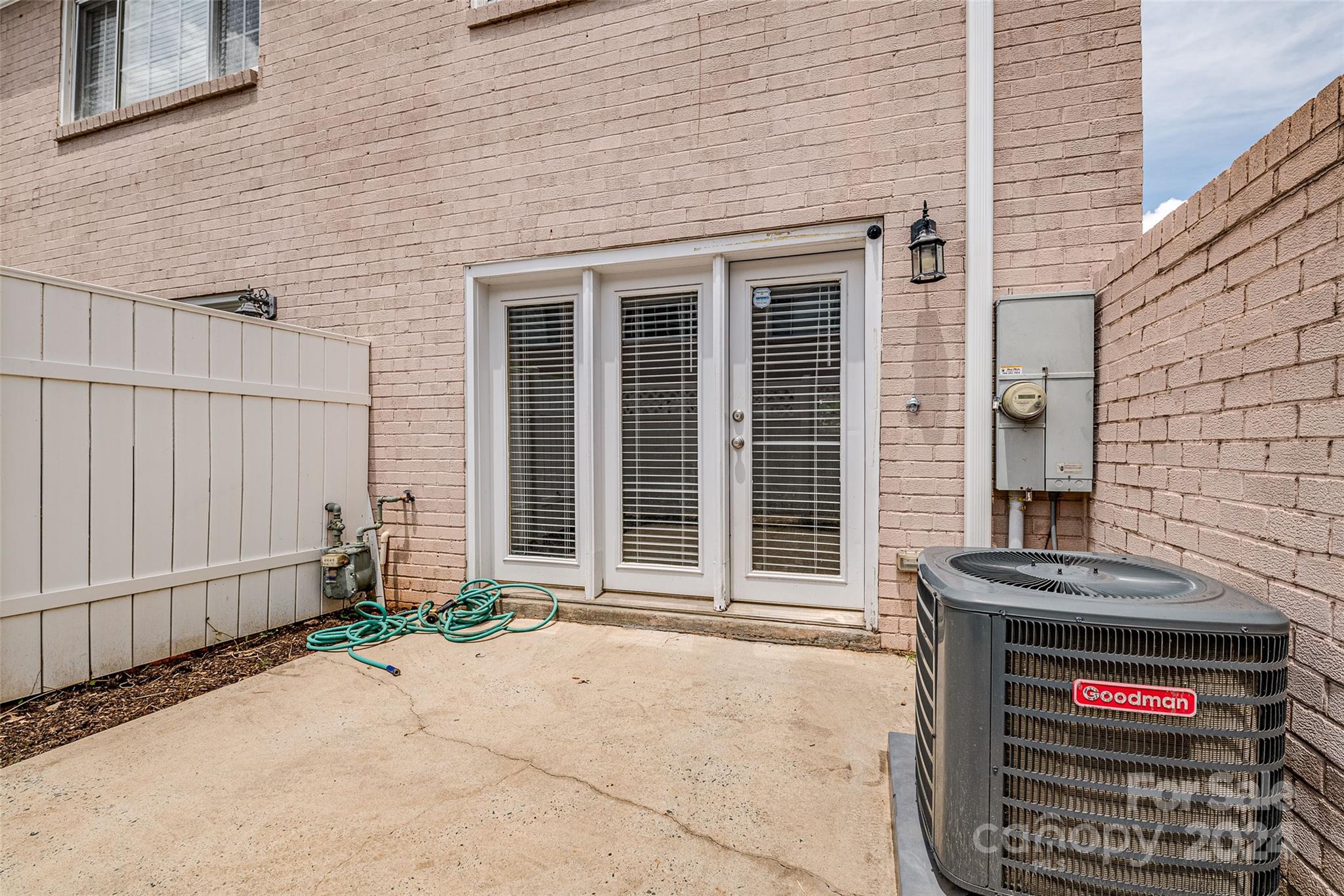 1230 Green Oaks Lane Unit: L