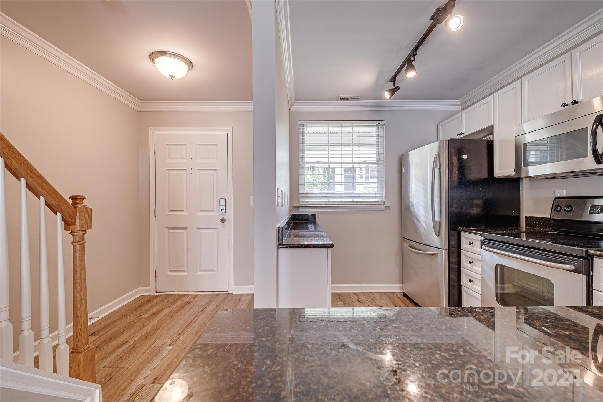 1230 Green Oaks Lane Unit: L