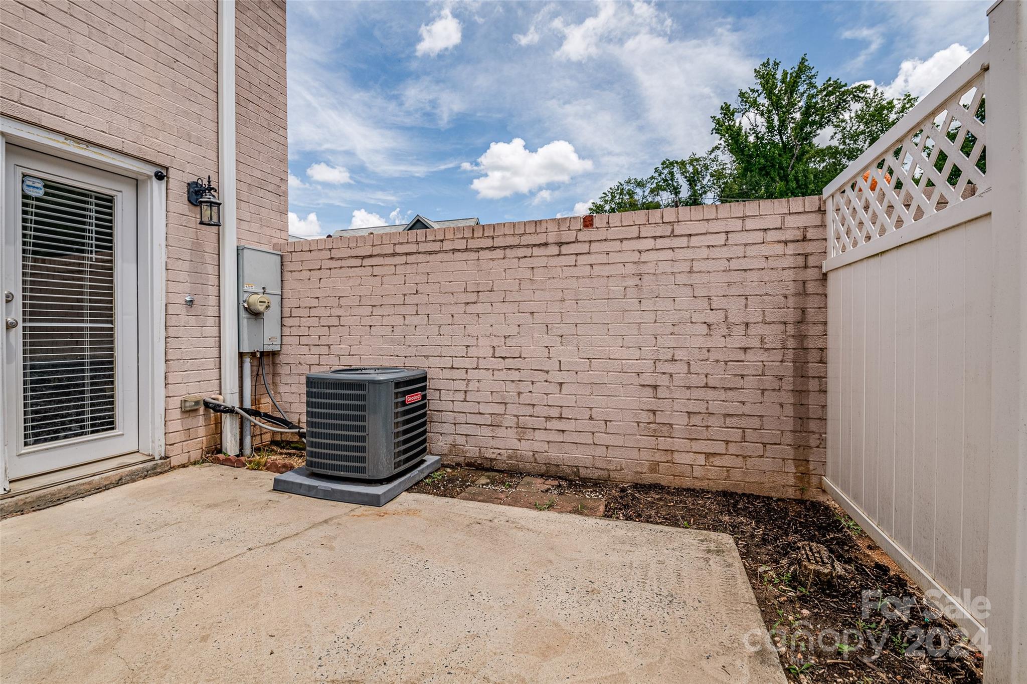 1230 Green Oaks Lane Unit: L