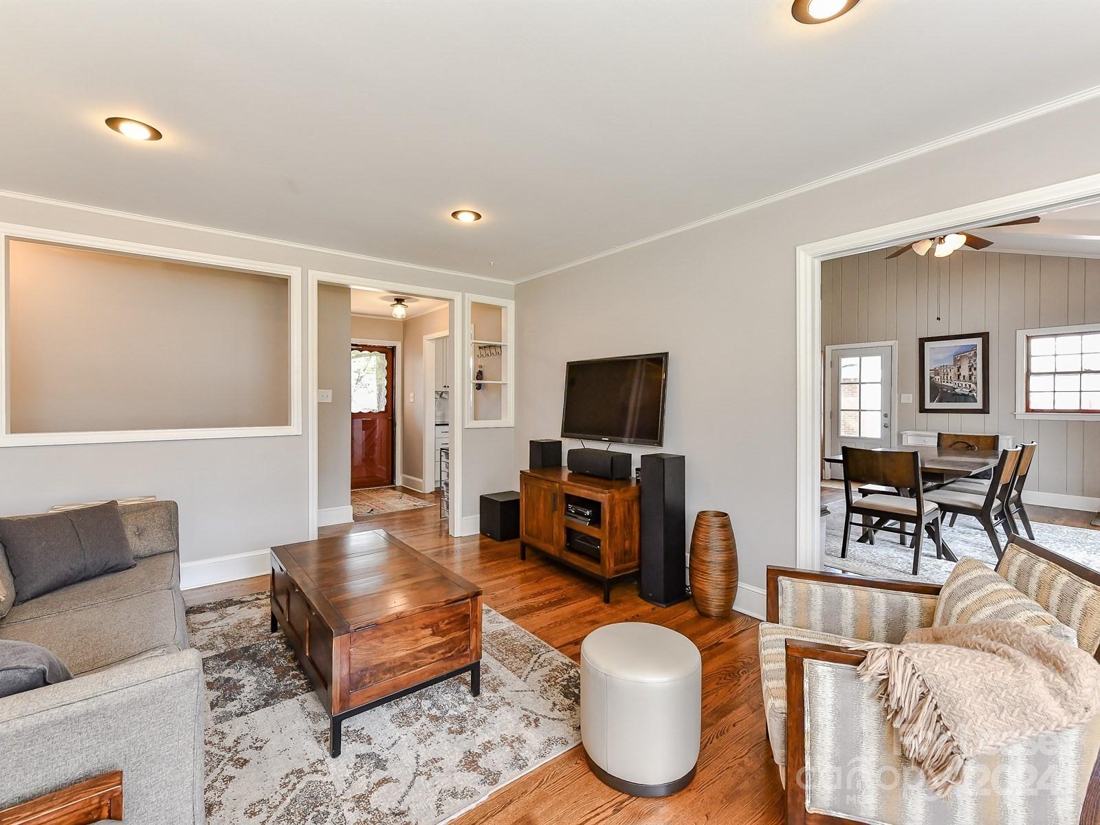 1615 Emerywood Drive