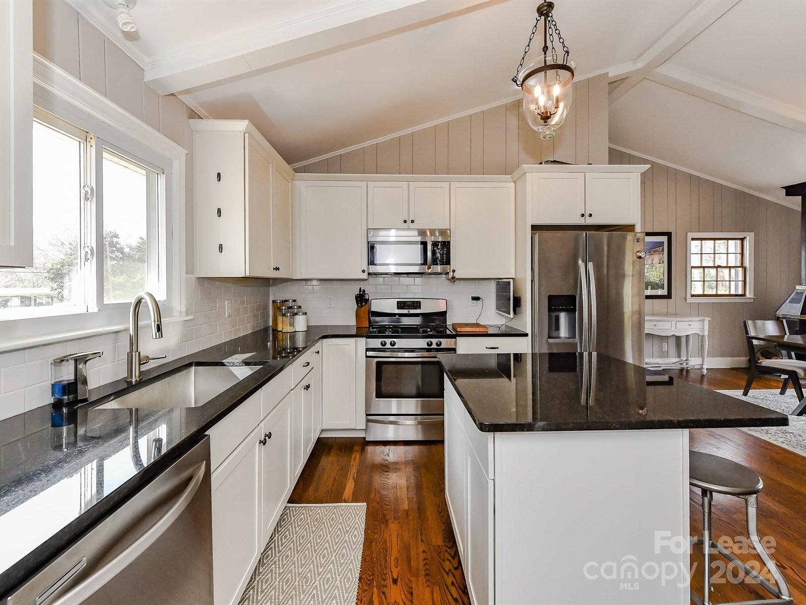 1615 Emerywood Drive