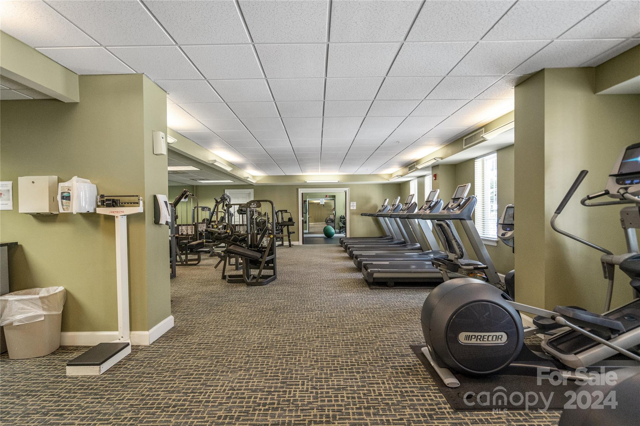 300 W 5th Street Unit: 521