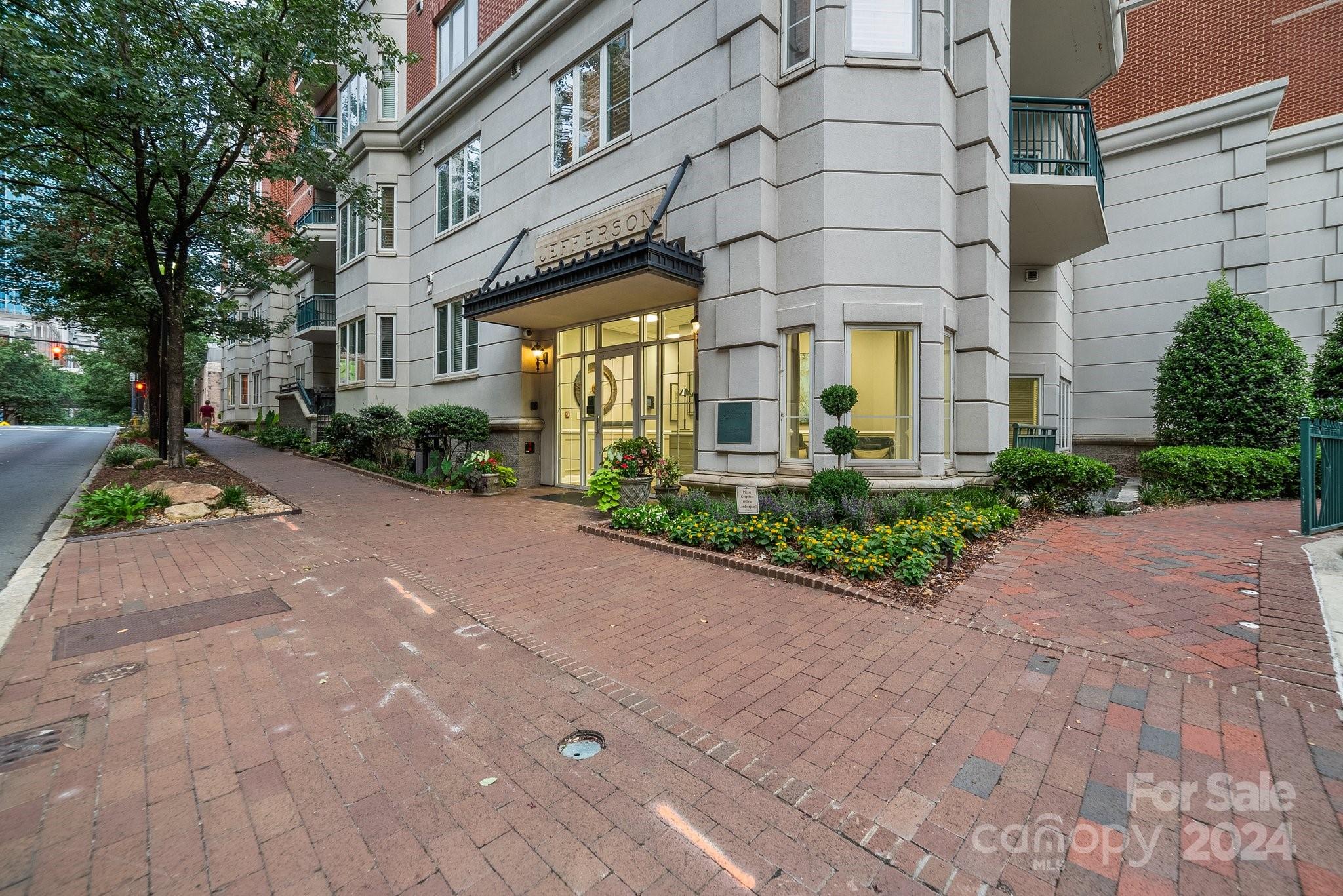401 N Church Street Unit: 503
