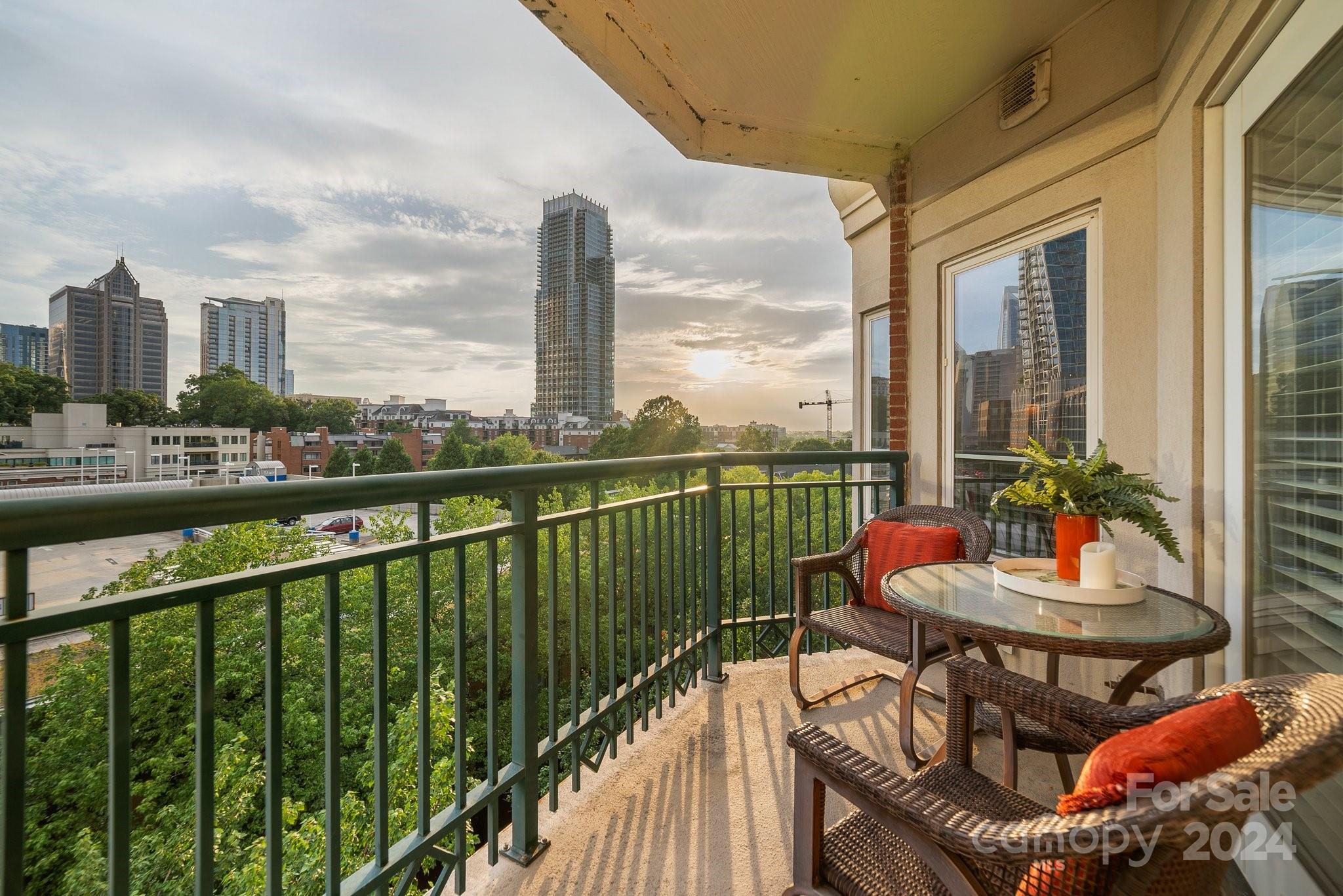401 N Church Street Unit: 503