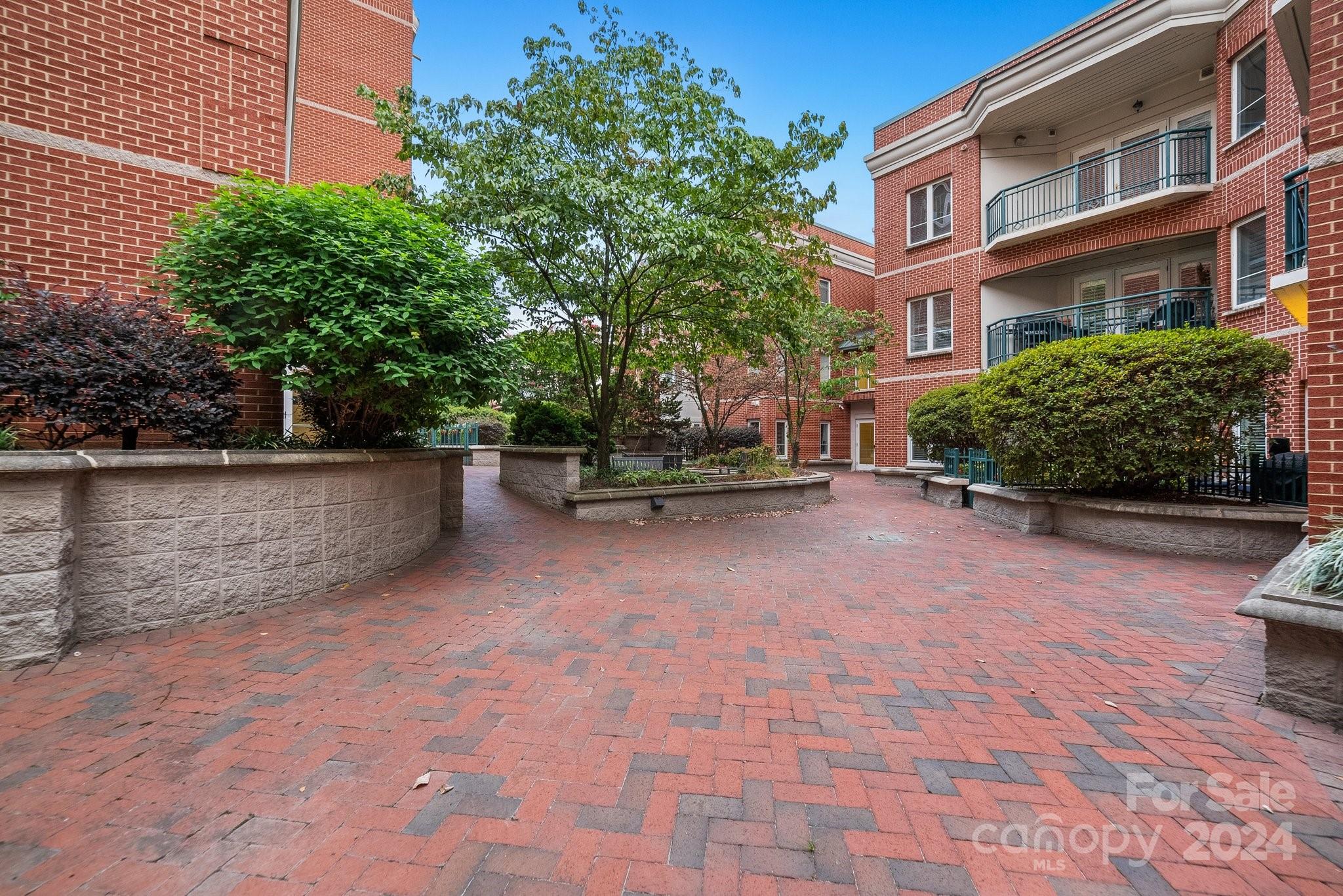 401 N Church Street Unit: 503