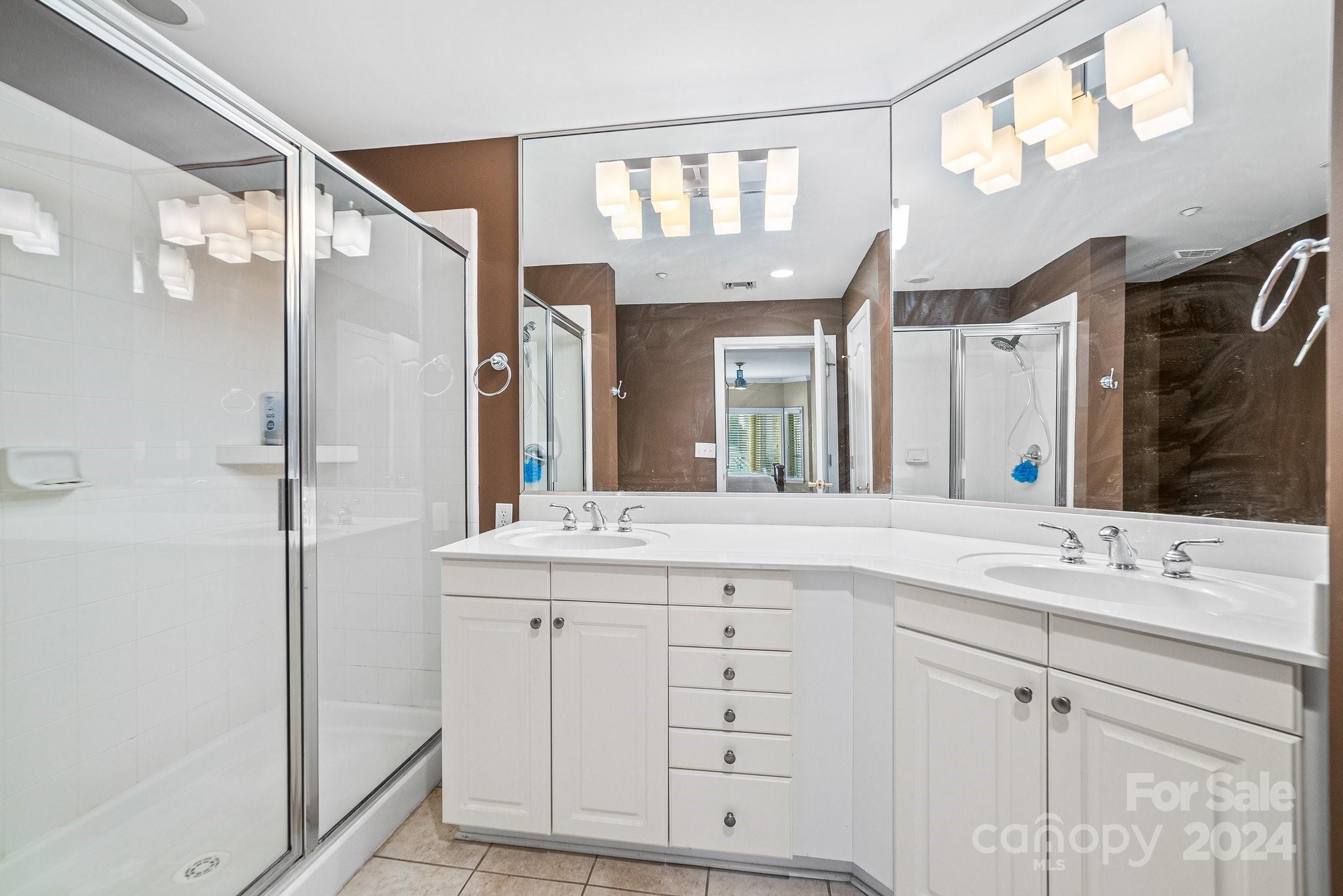 401 N Church Street Unit: 503