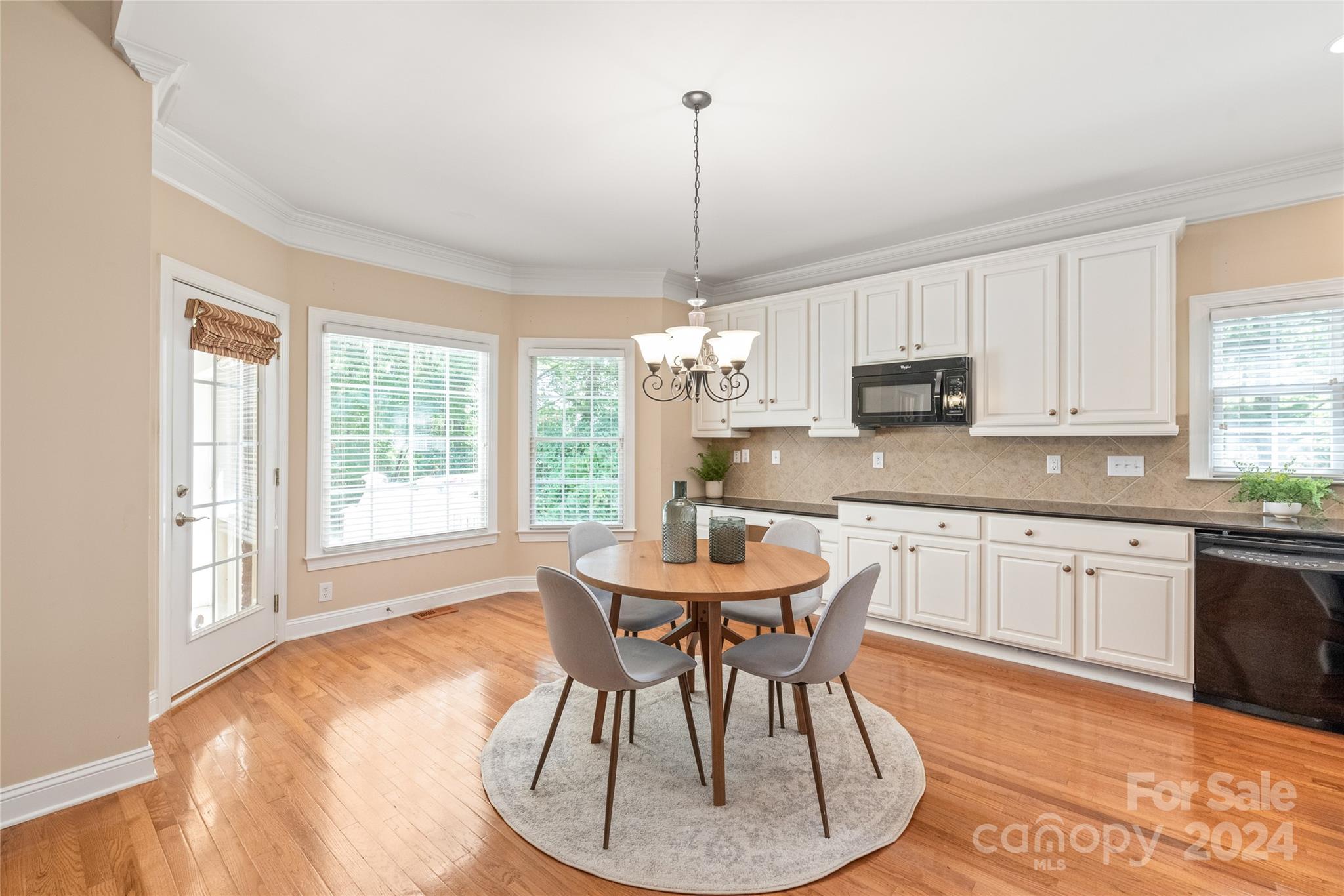 1149 Waynewood Drive