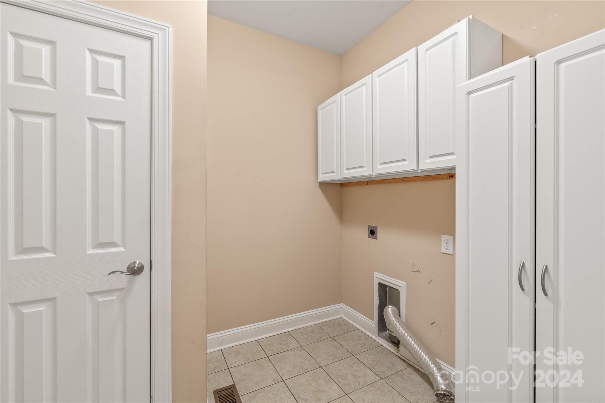 1149 Waynewood Drive