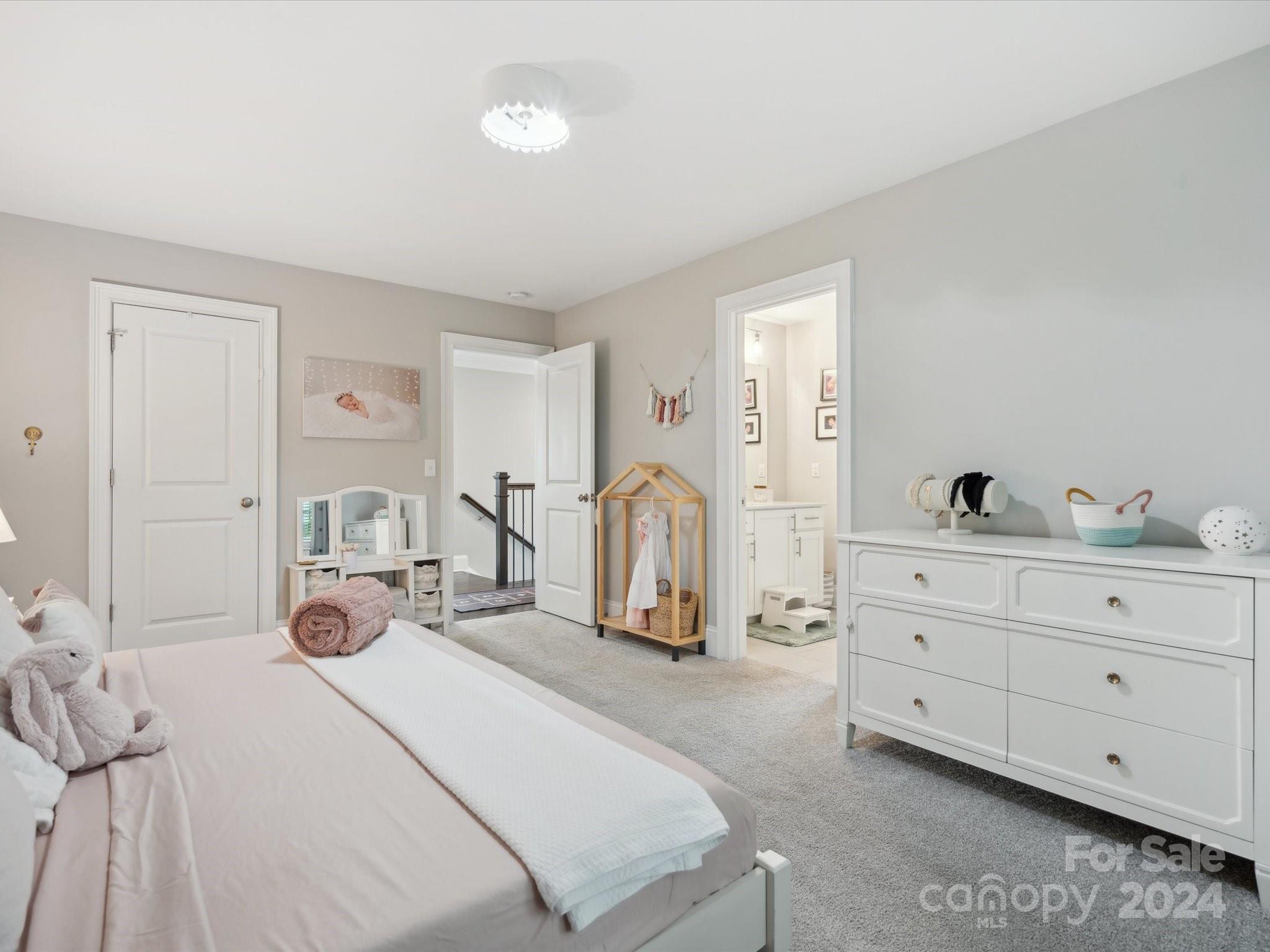 6931 Providence Lane W