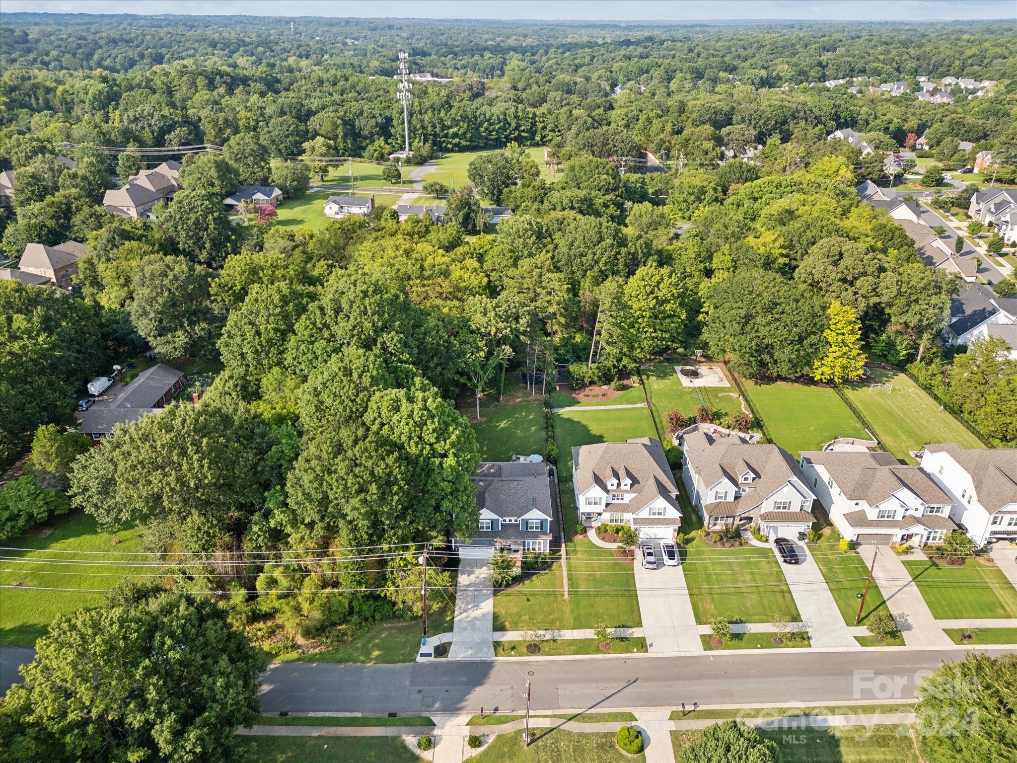 6931 Providence Lane W