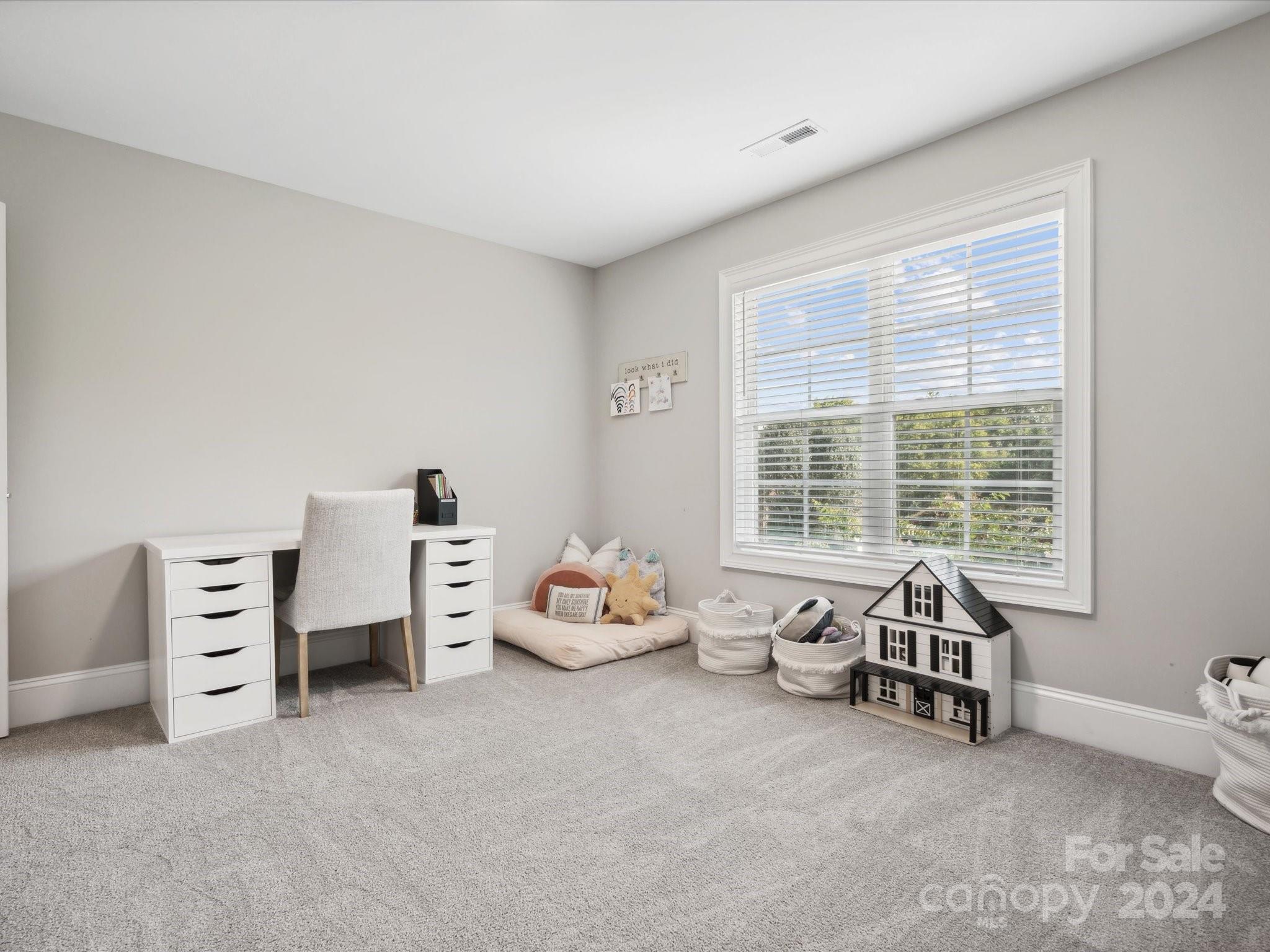 6931 Providence Lane W