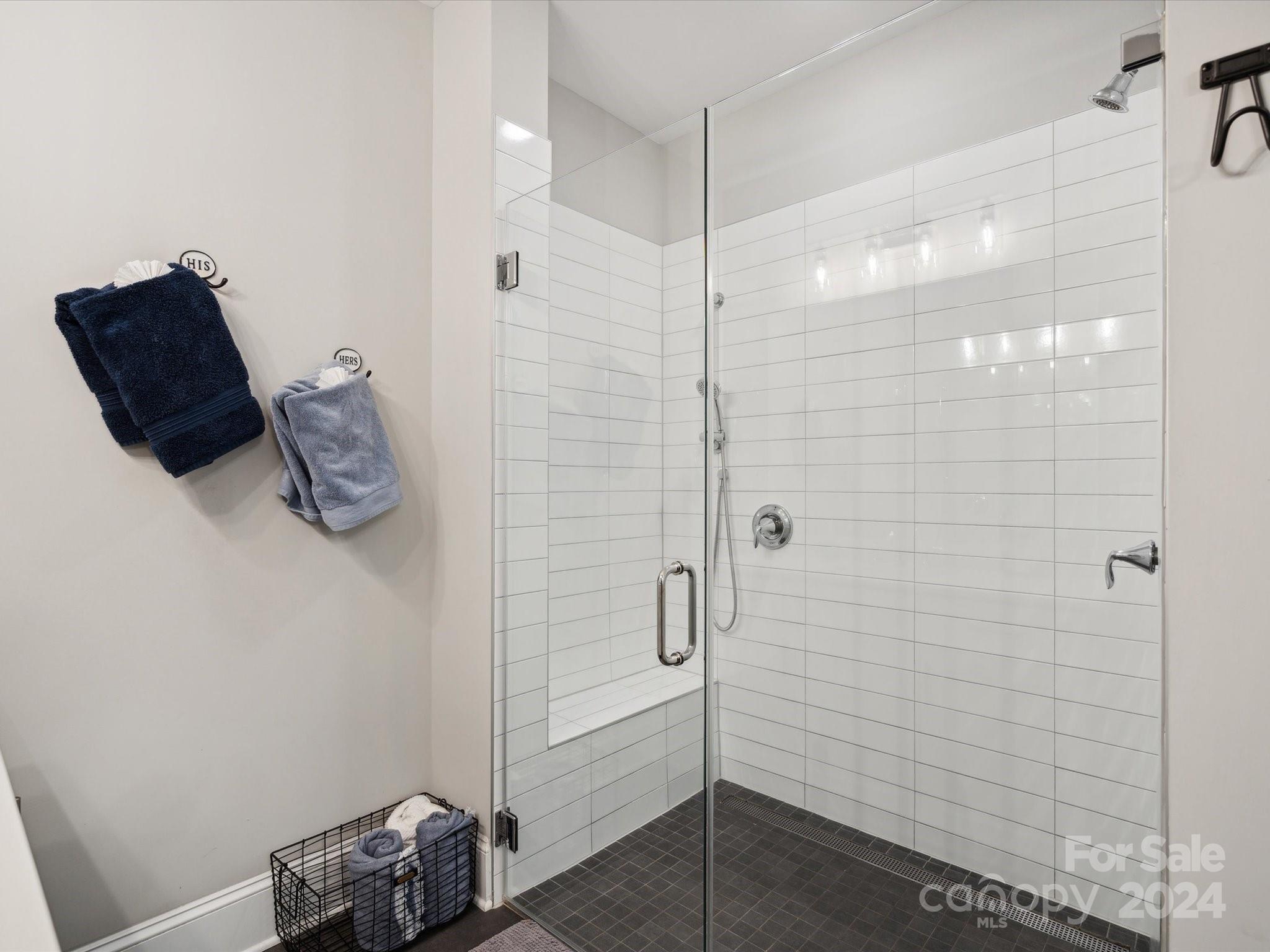 6931 Providence Lane W