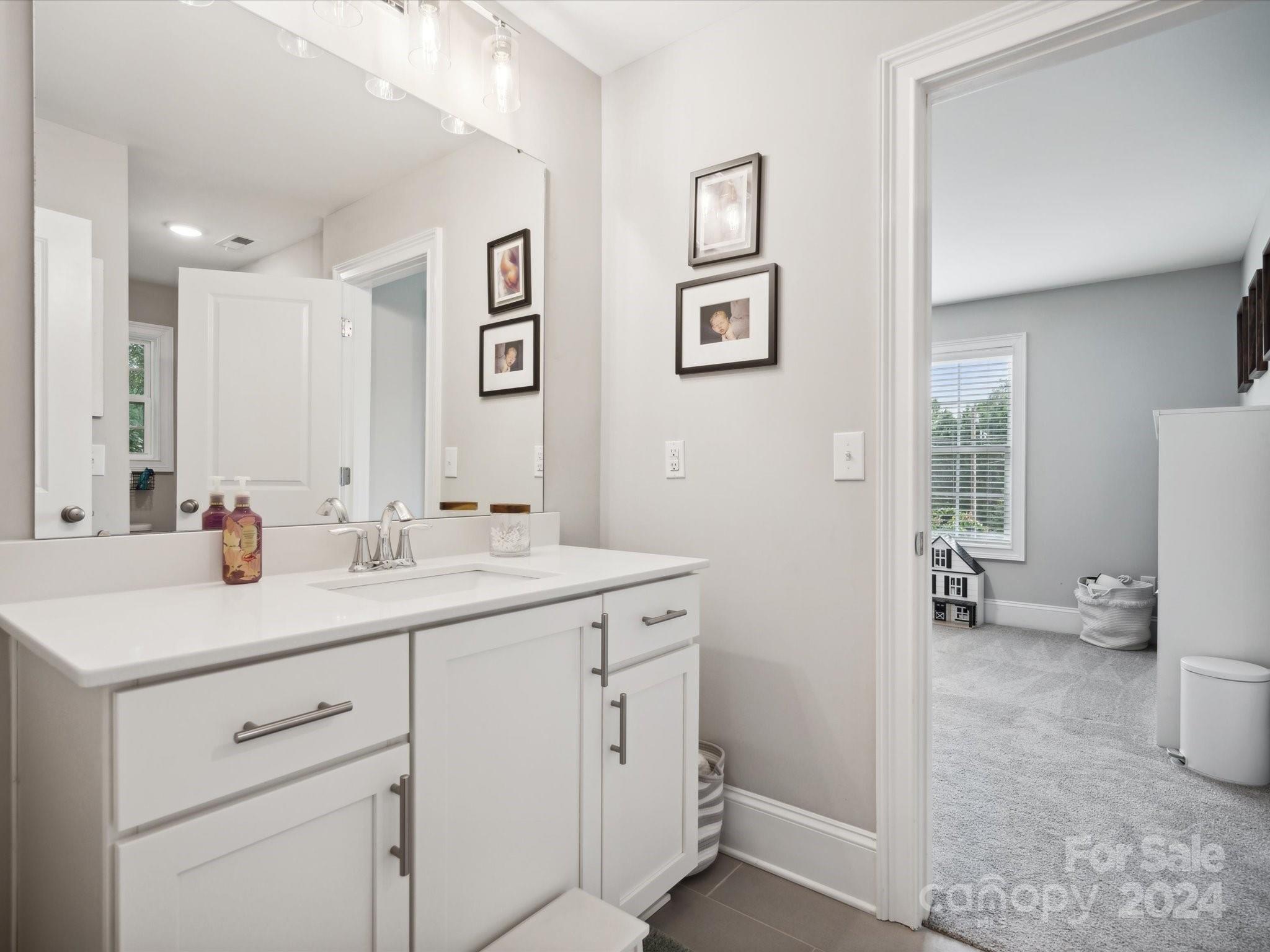 6931 Providence Lane W