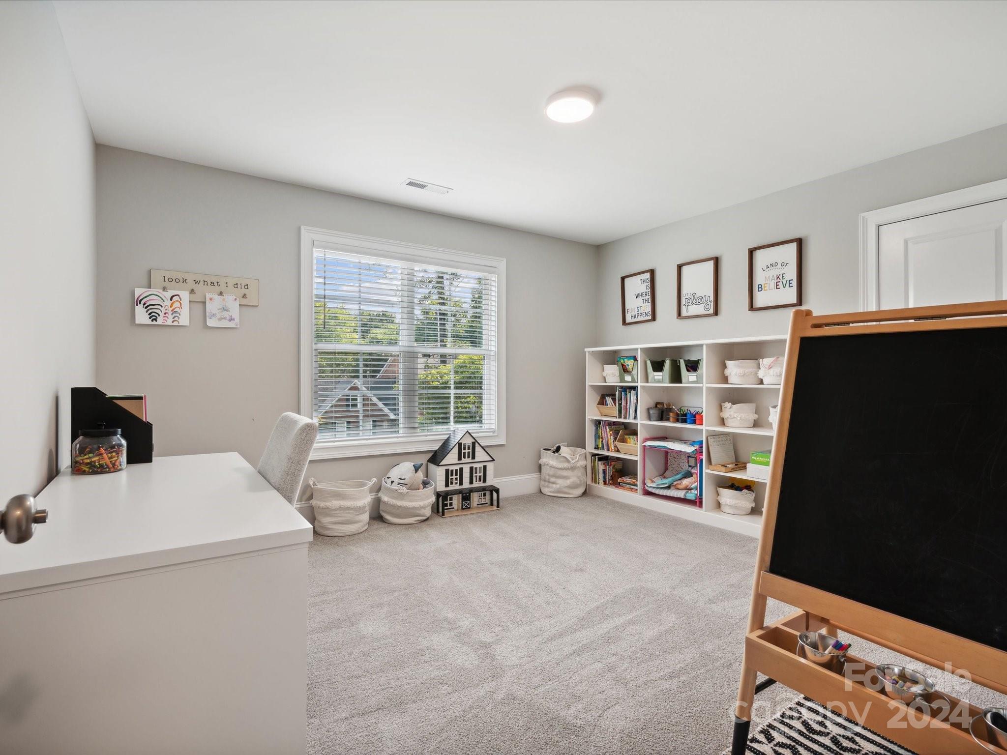 6931 Providence Lane W