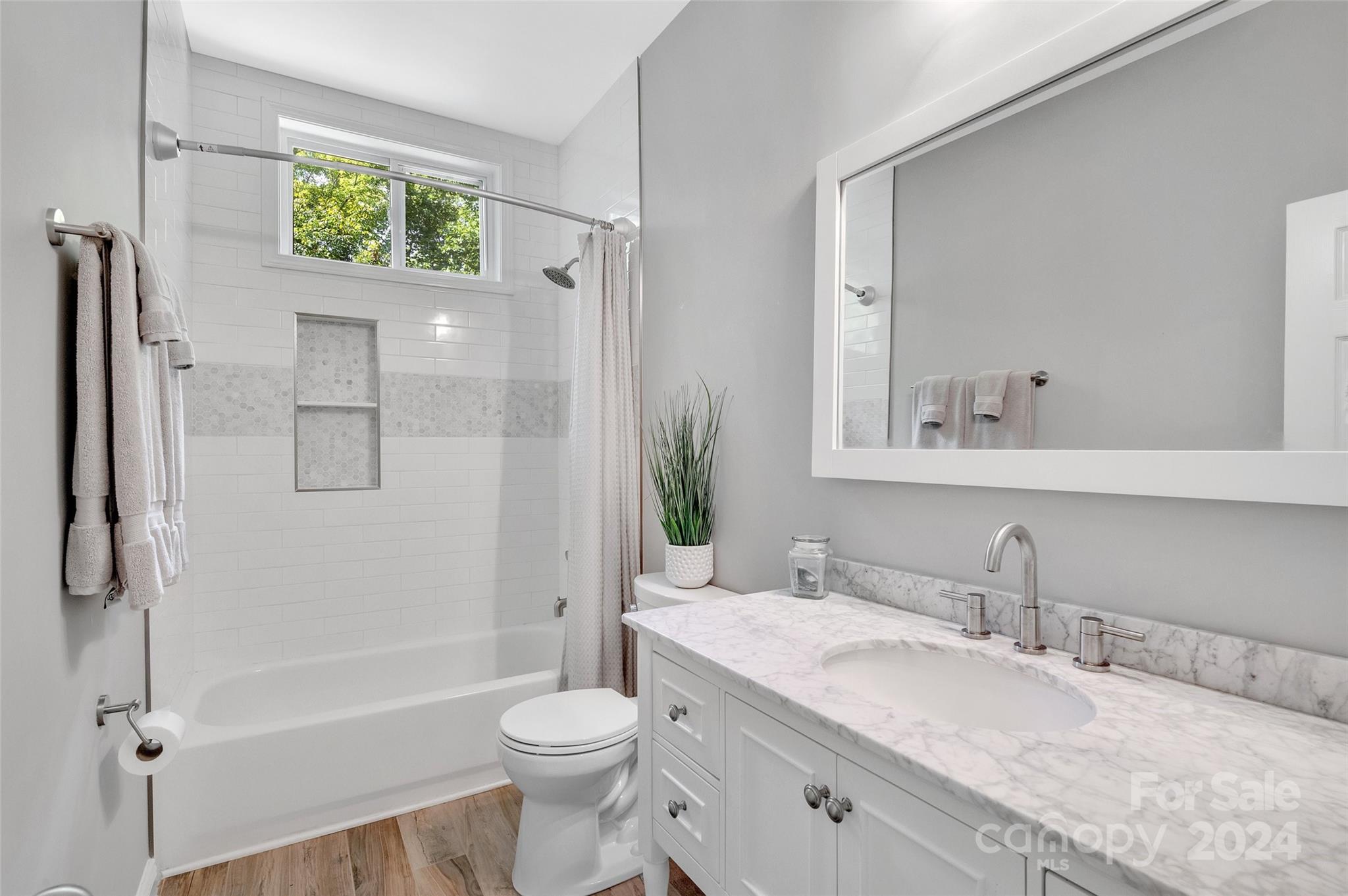 7815 Hollow Oaks Lane