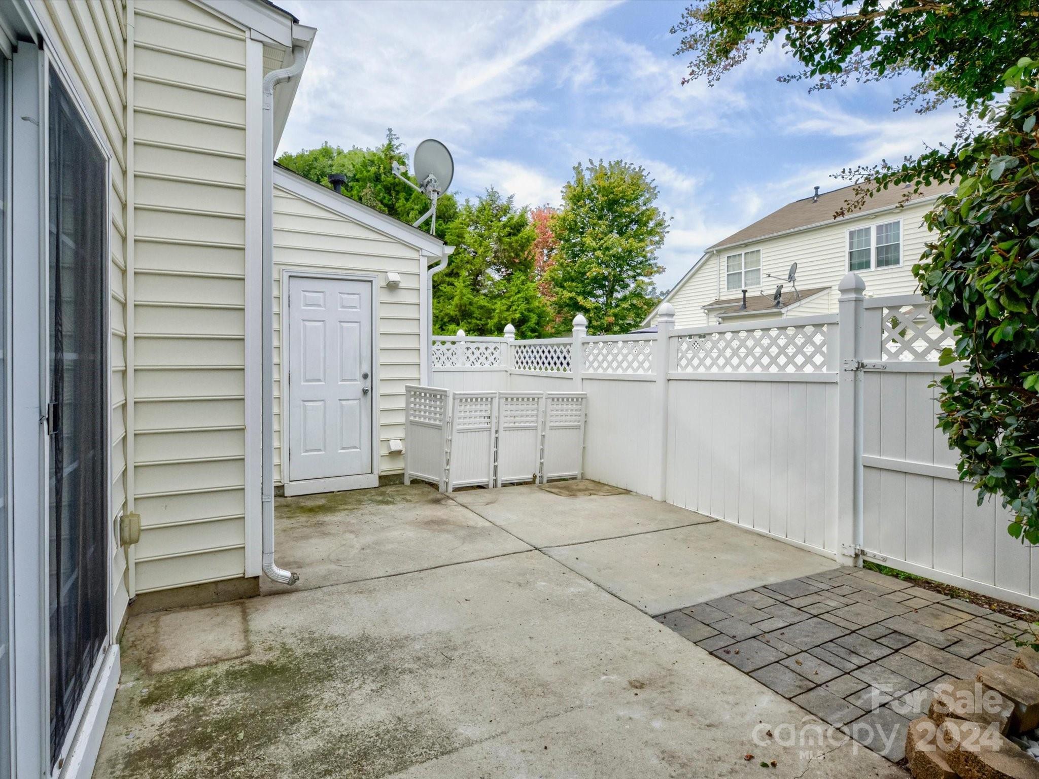 215 Dawn Mist Lane