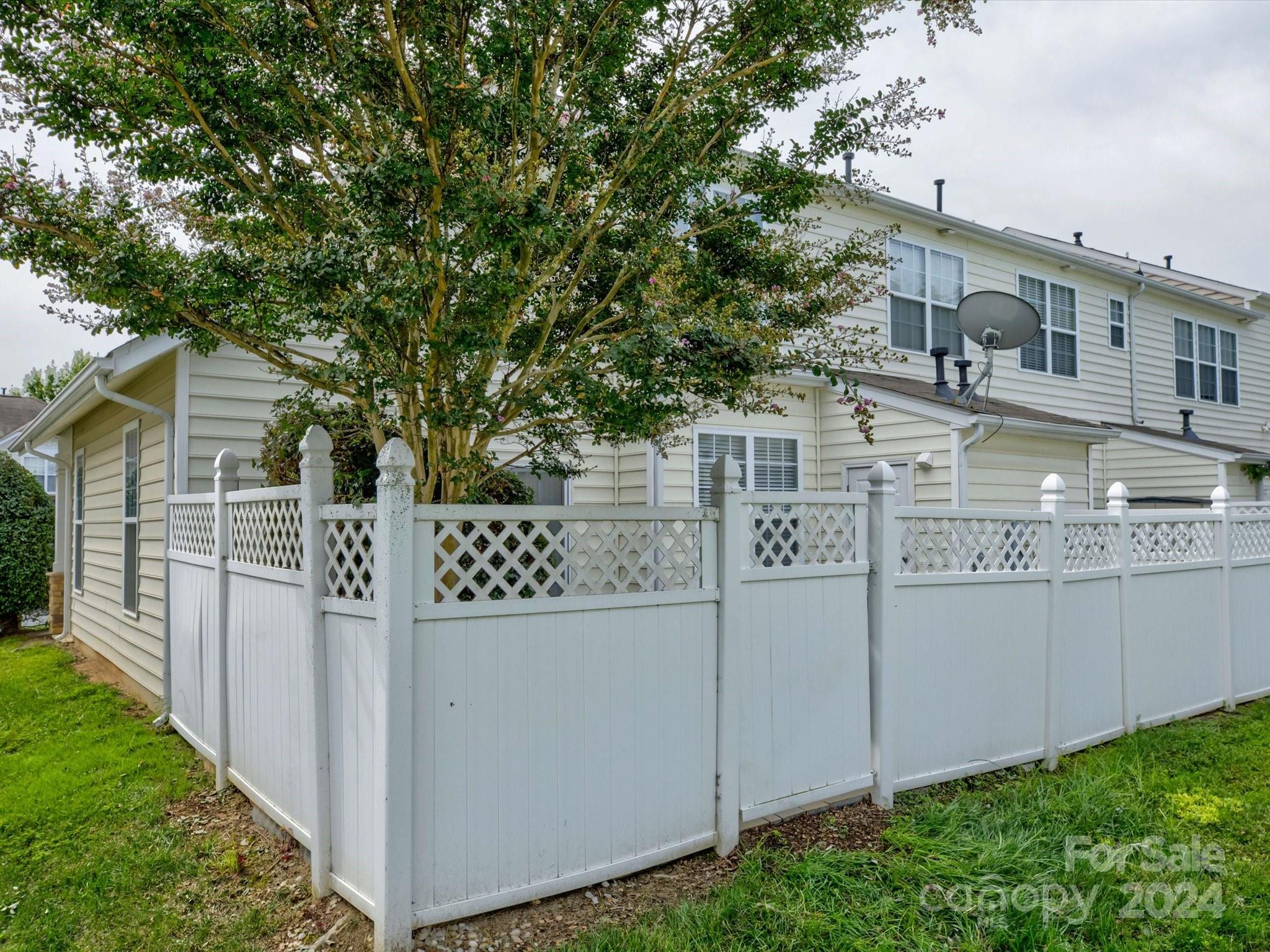 215 Dawn Mist Lane