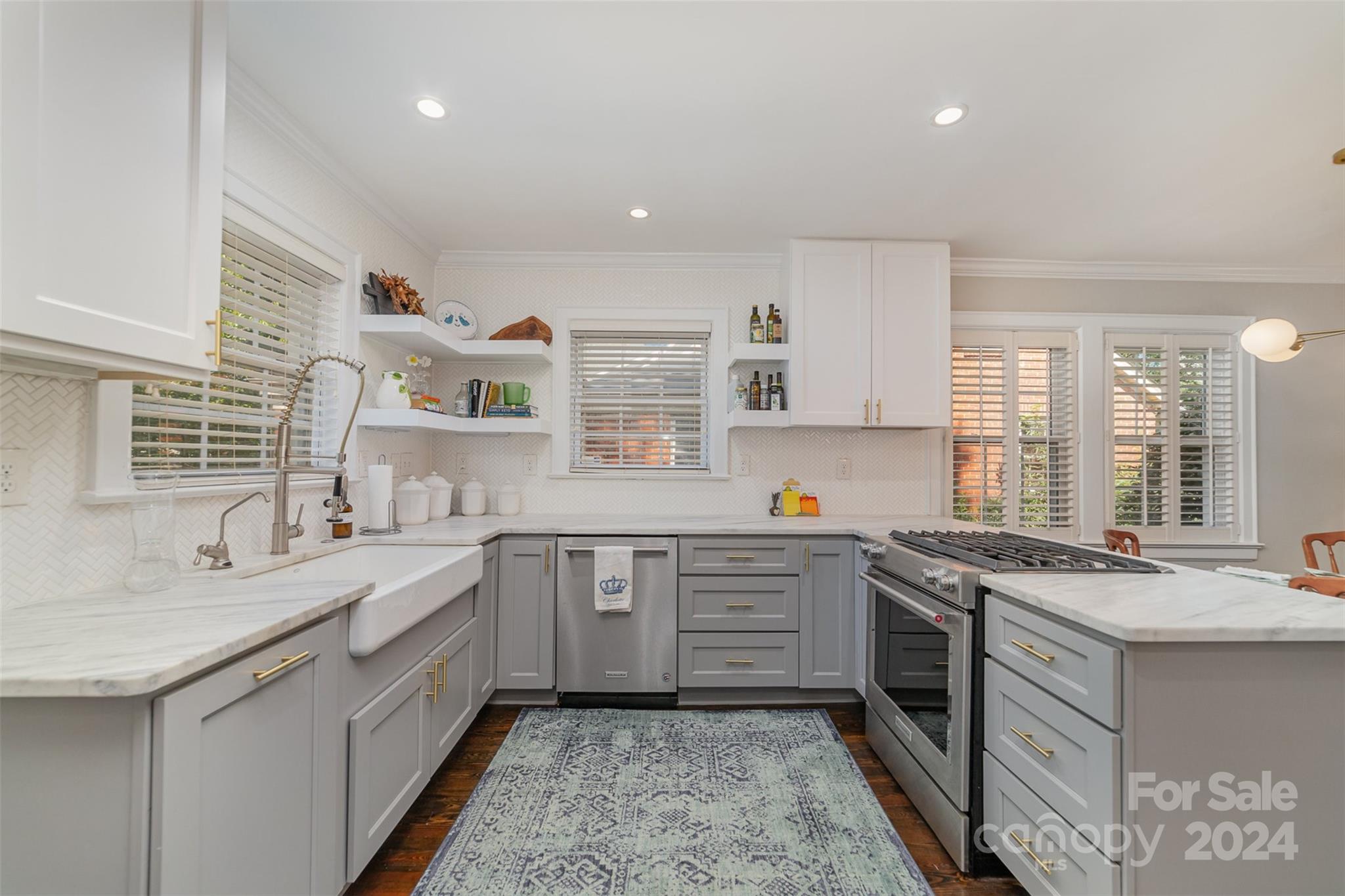 2332 Shenandoah Avenue