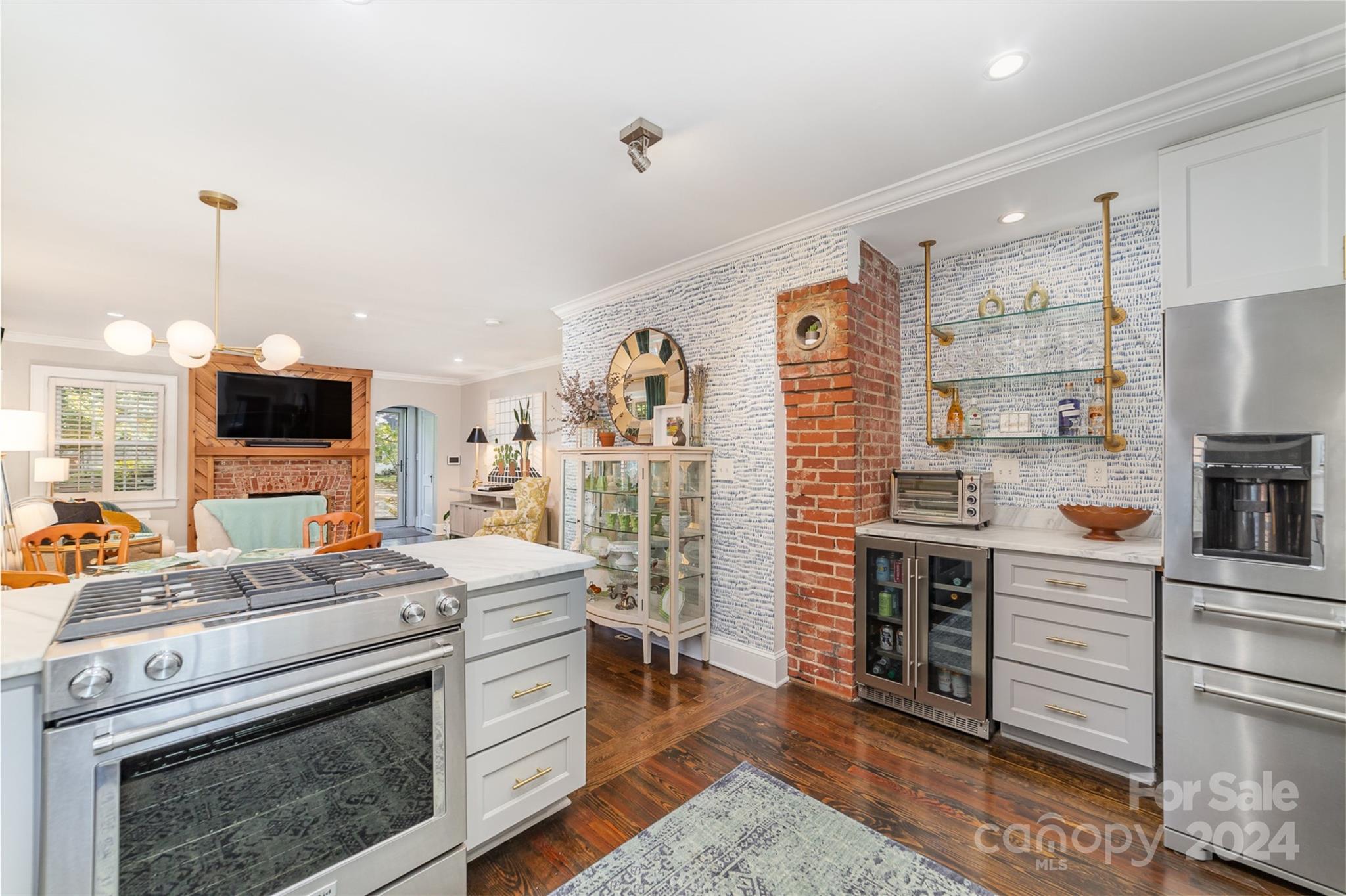 2332 Shenandoah Avenue