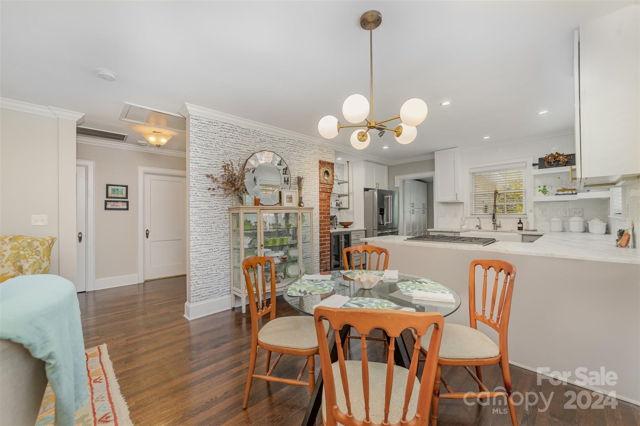 2332 Shenandoah Avenue