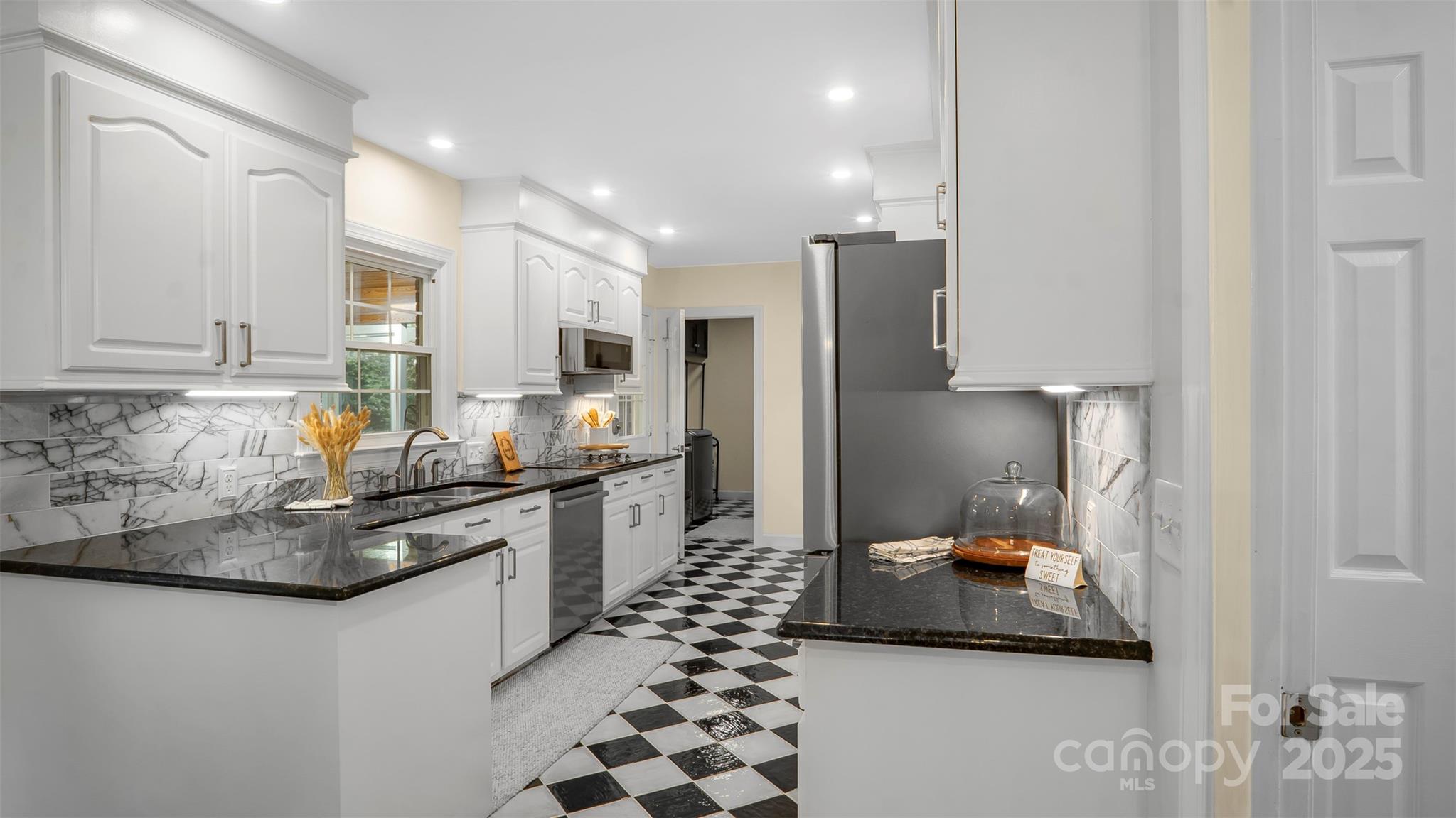 11605 Old Surry Lane