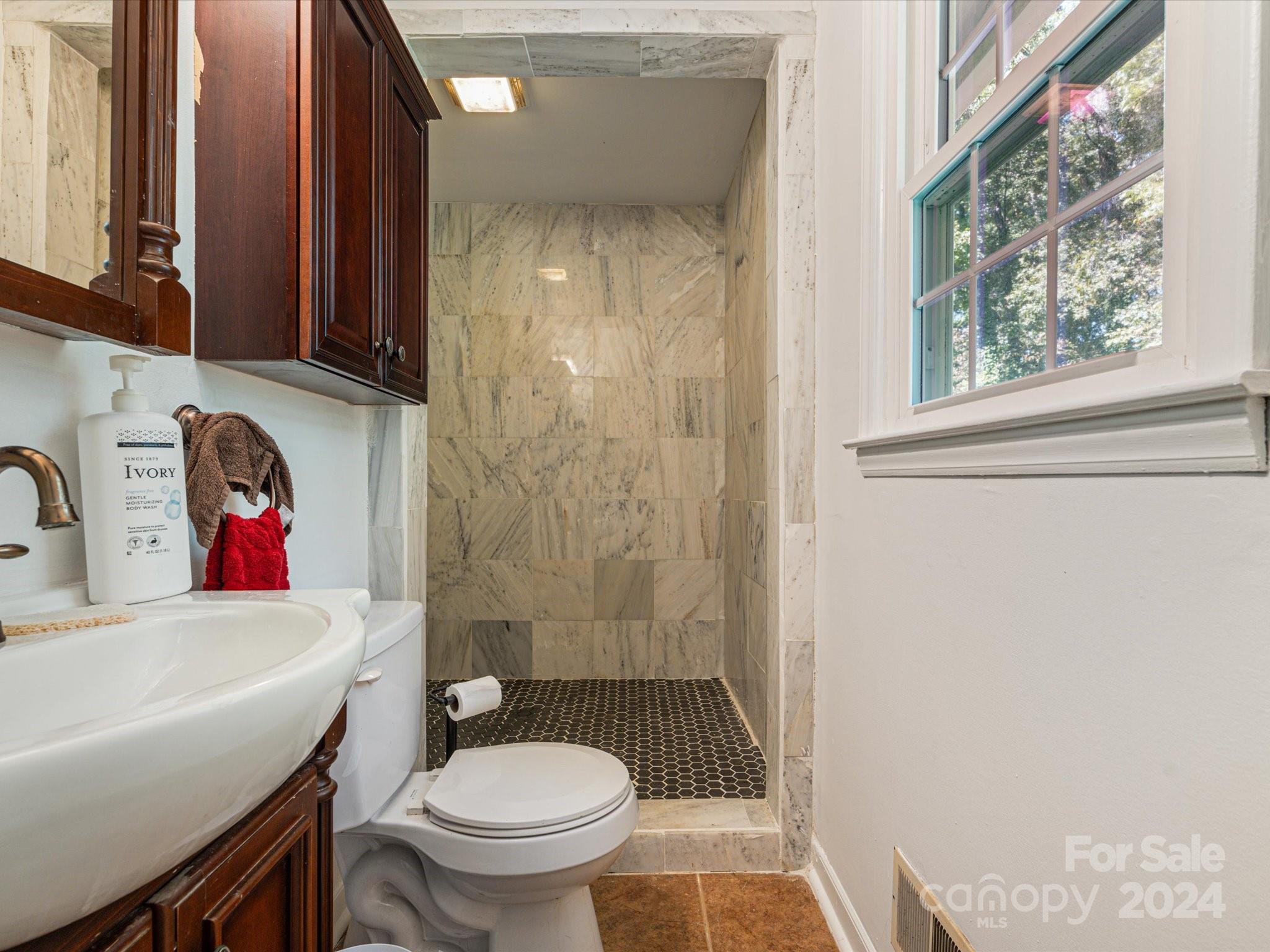 6221 Cross Creek Lane