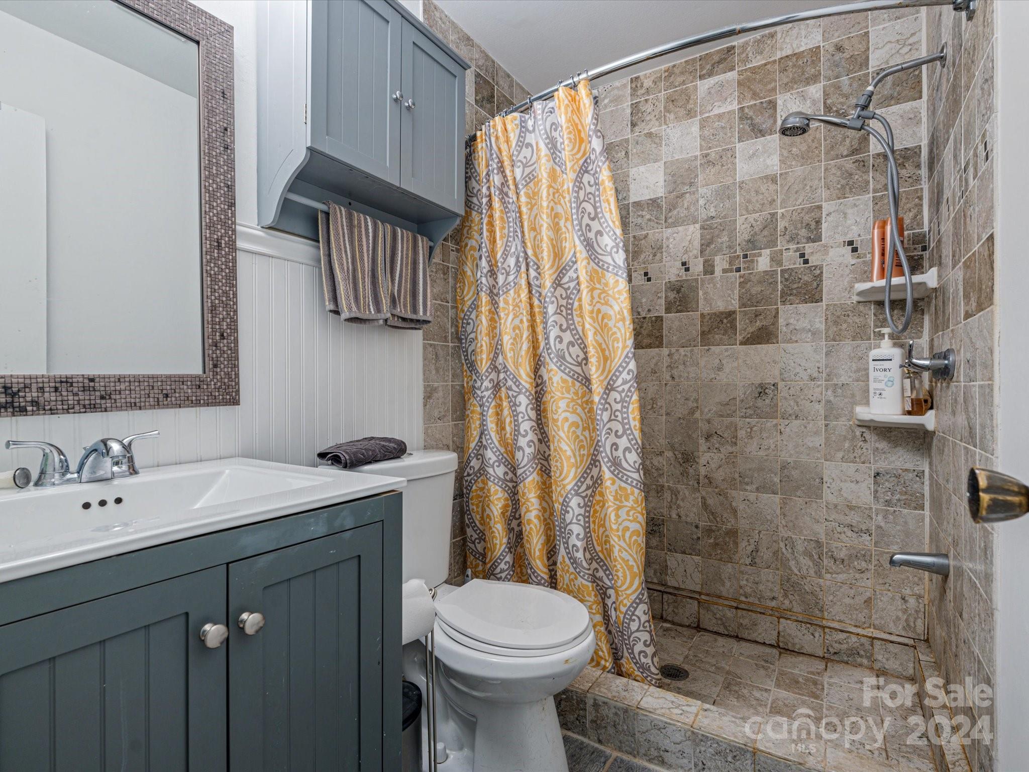 6221 Cross Creek Lane