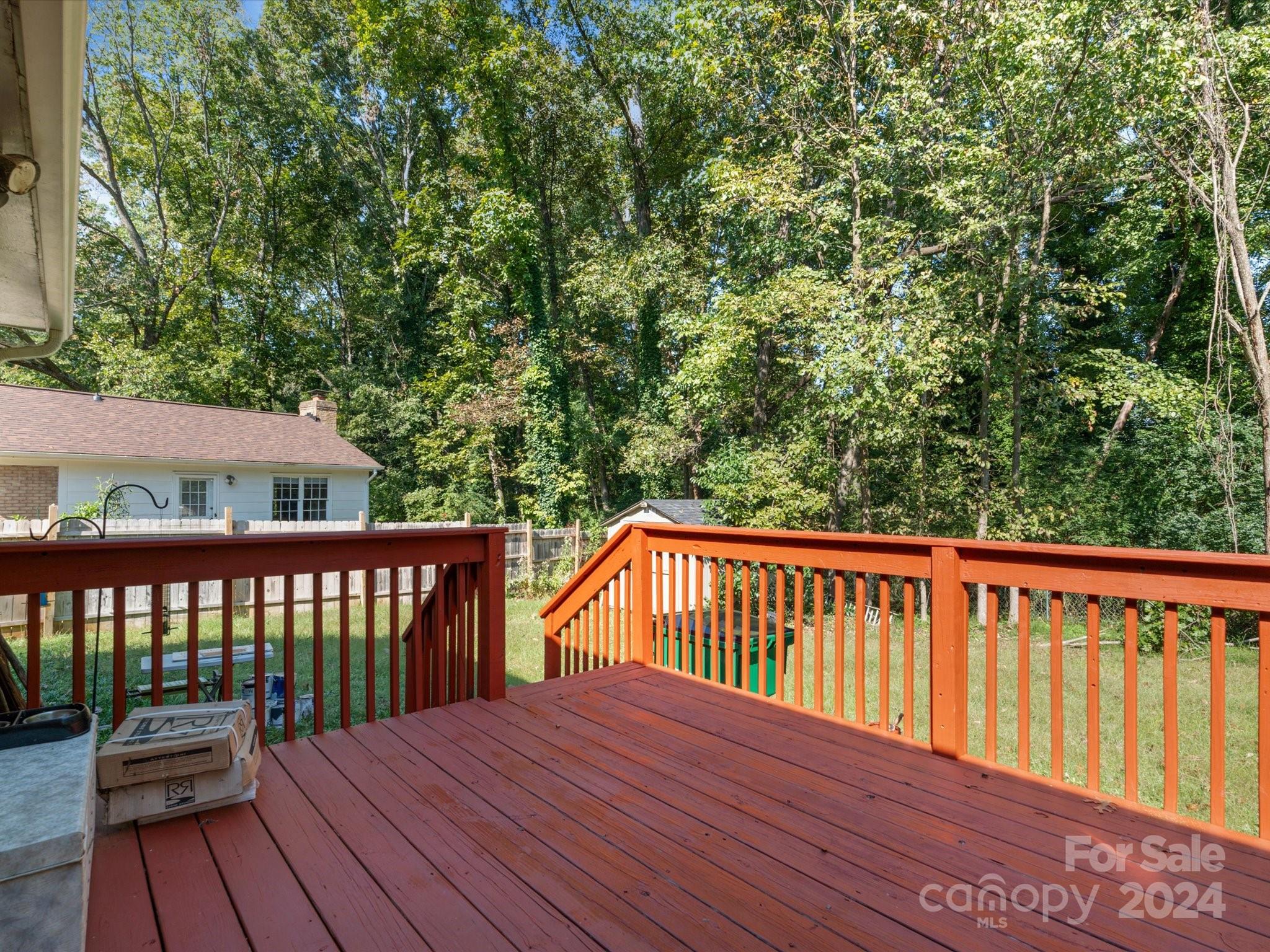 6221 Cross Creek Lane