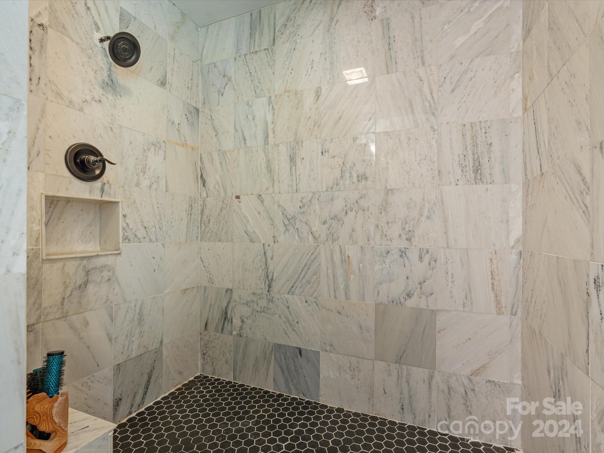 6221 Cross Creek Lane