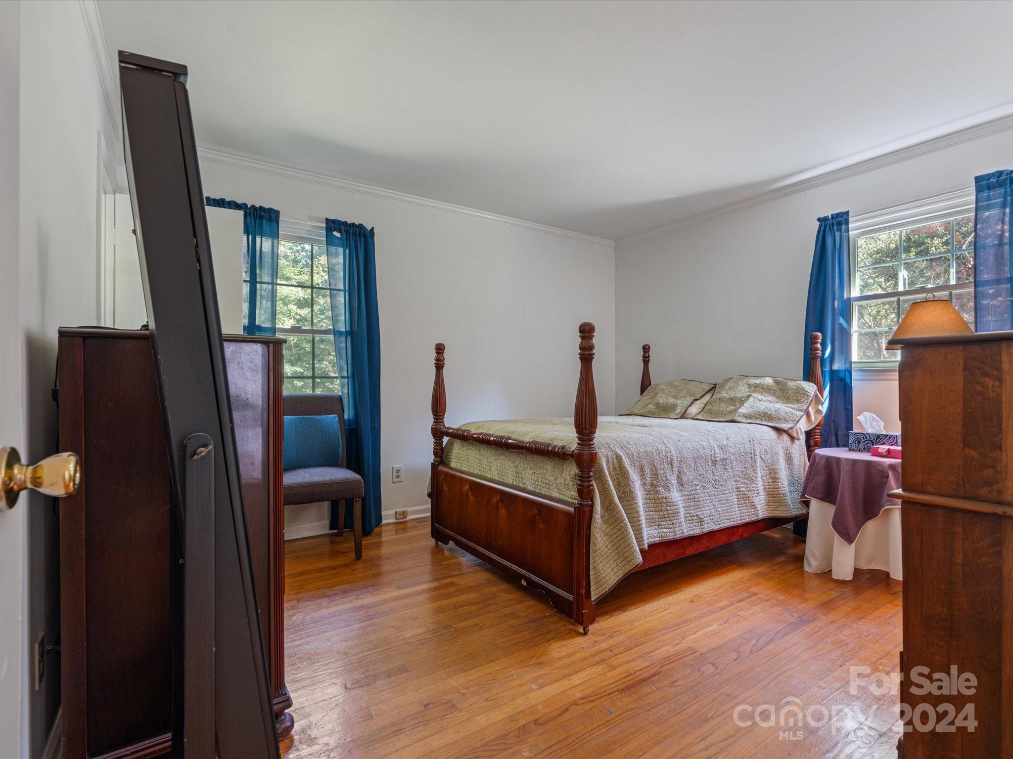 6221 Cross Creek Lane