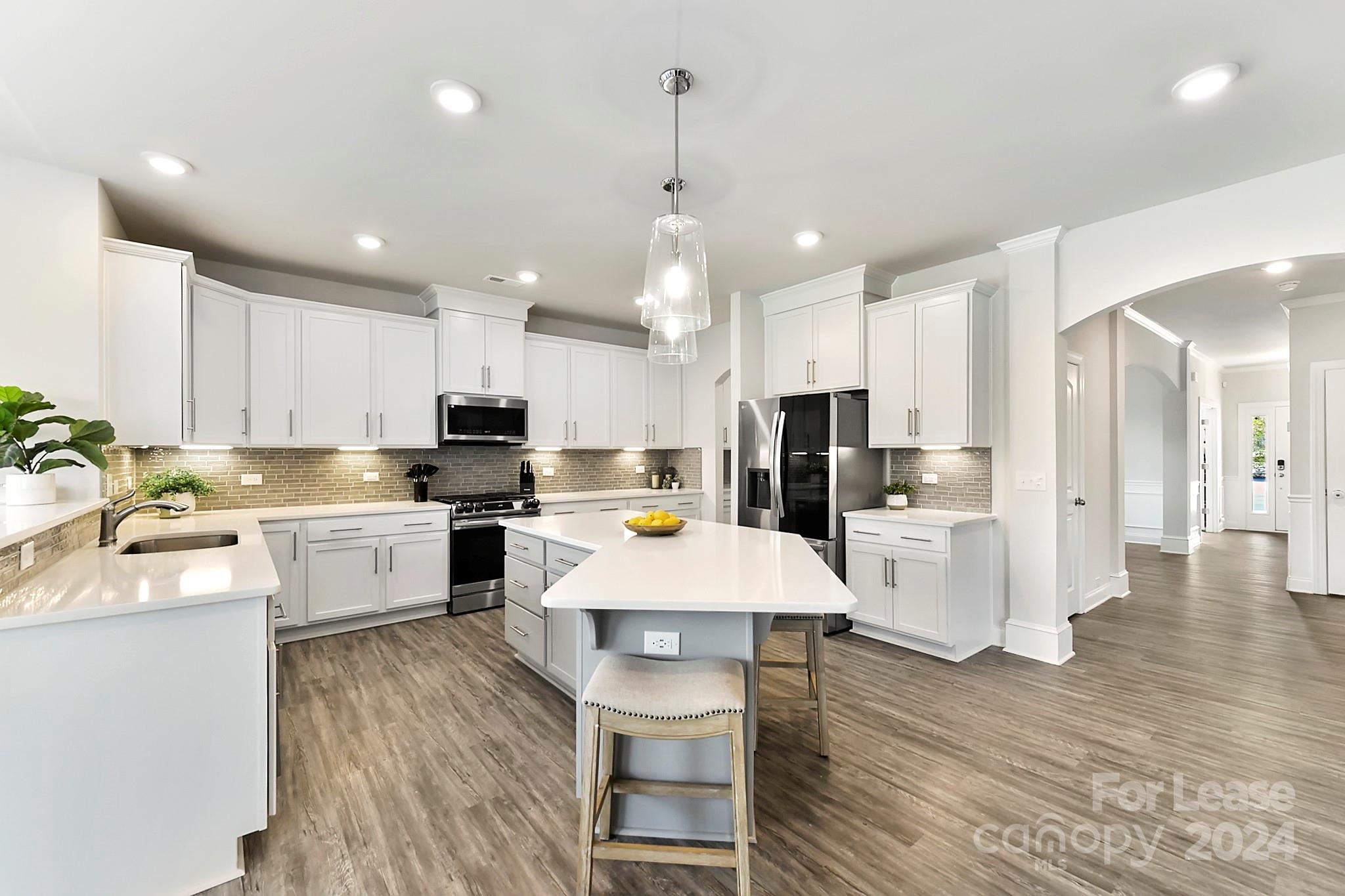 499 Hickory View Drive