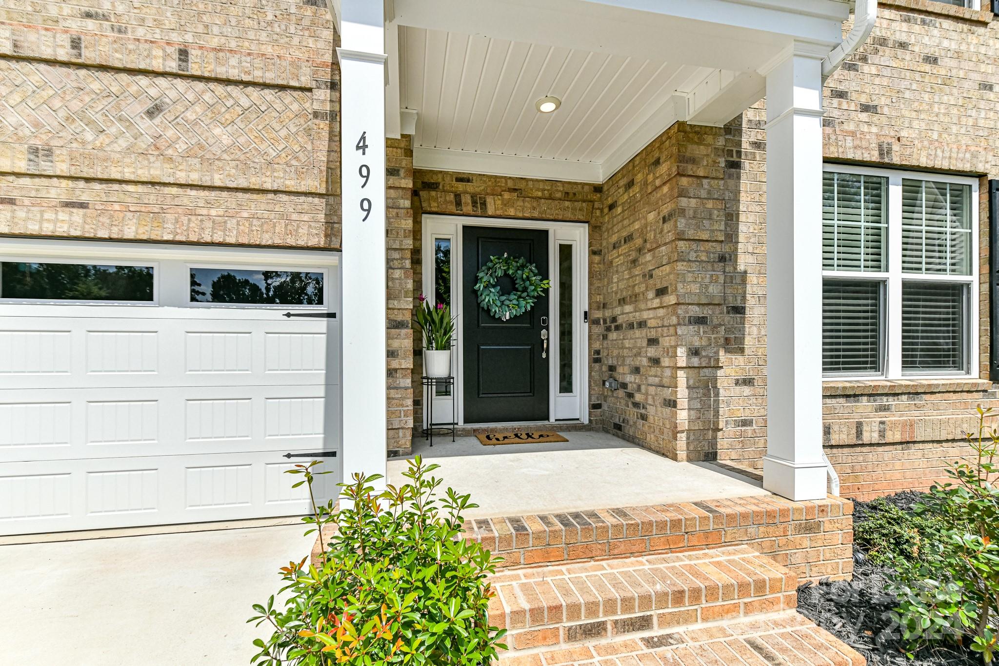 499 Hickory View Drive