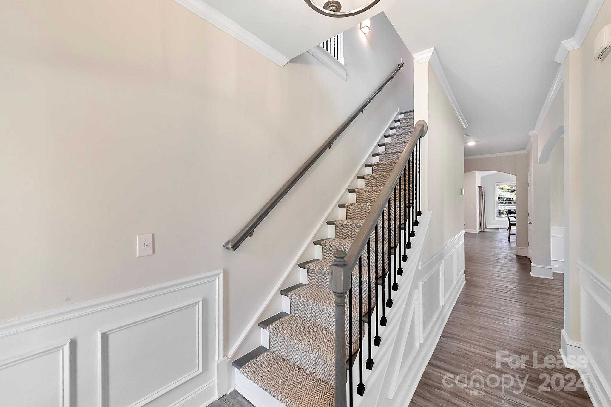 499 Hickory View Drive