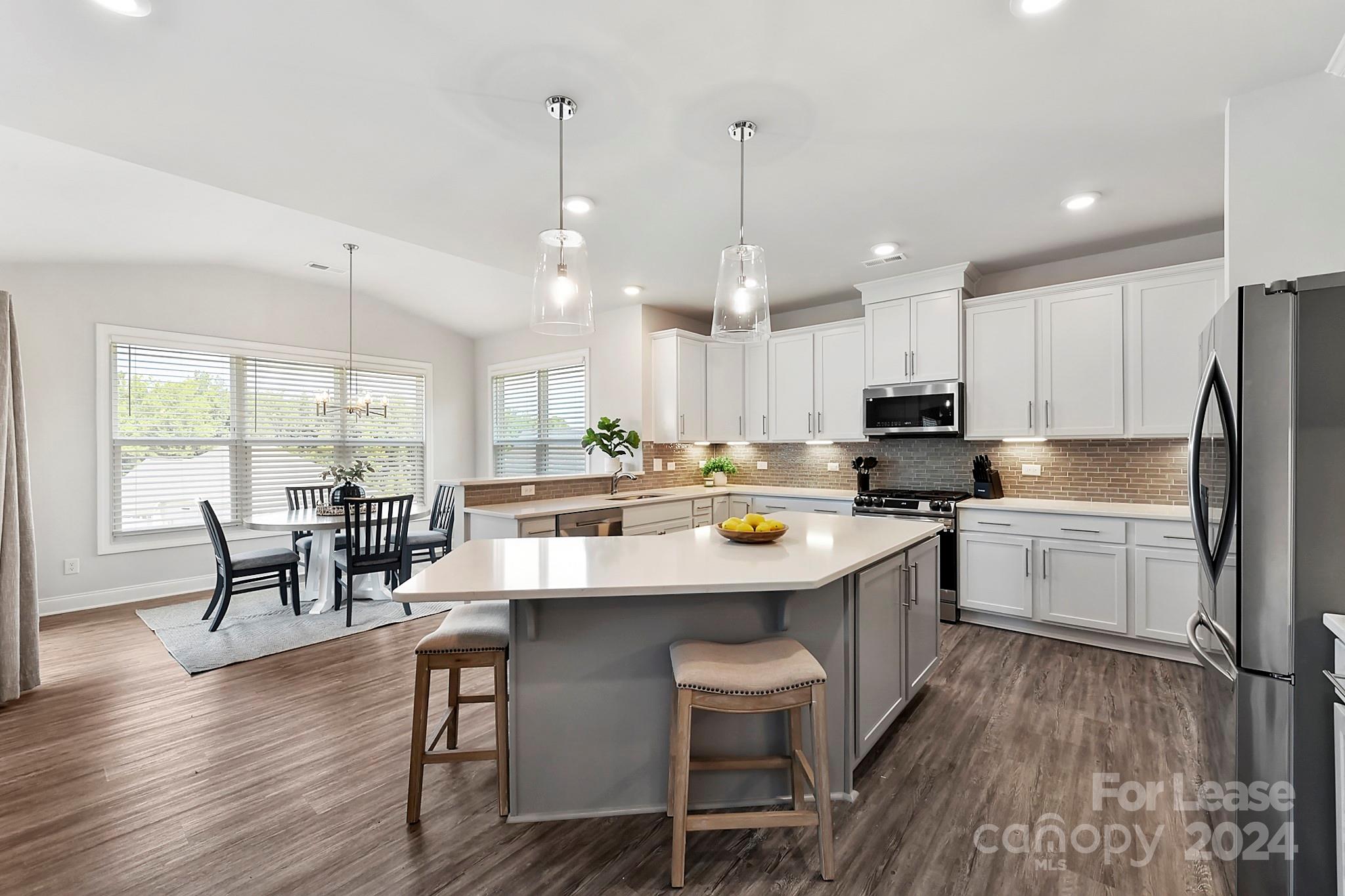 499 Hickory View Drive